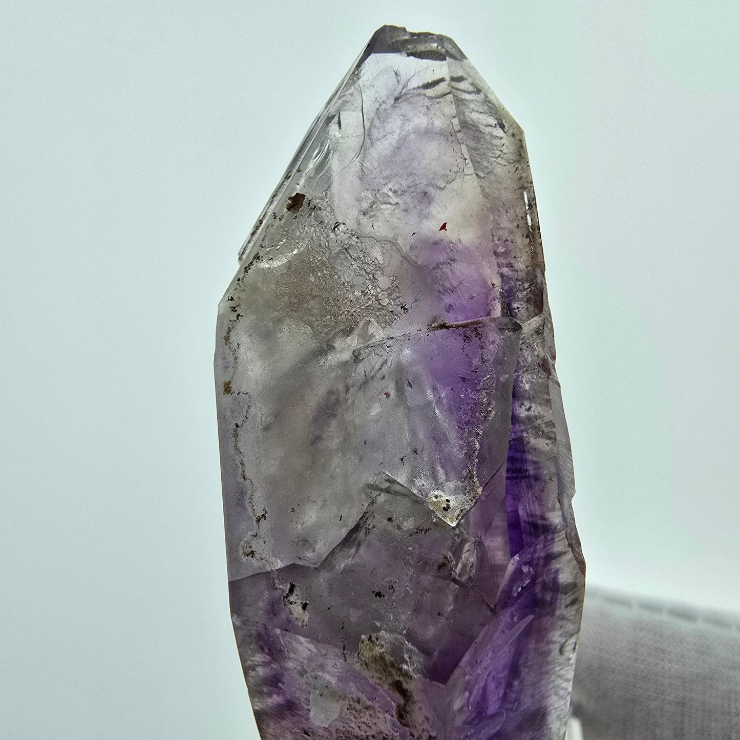 Phantom Amethyst, Fenster Skelett Zepter Goboboseb, Namibia 62*23*20mm, Sammlung