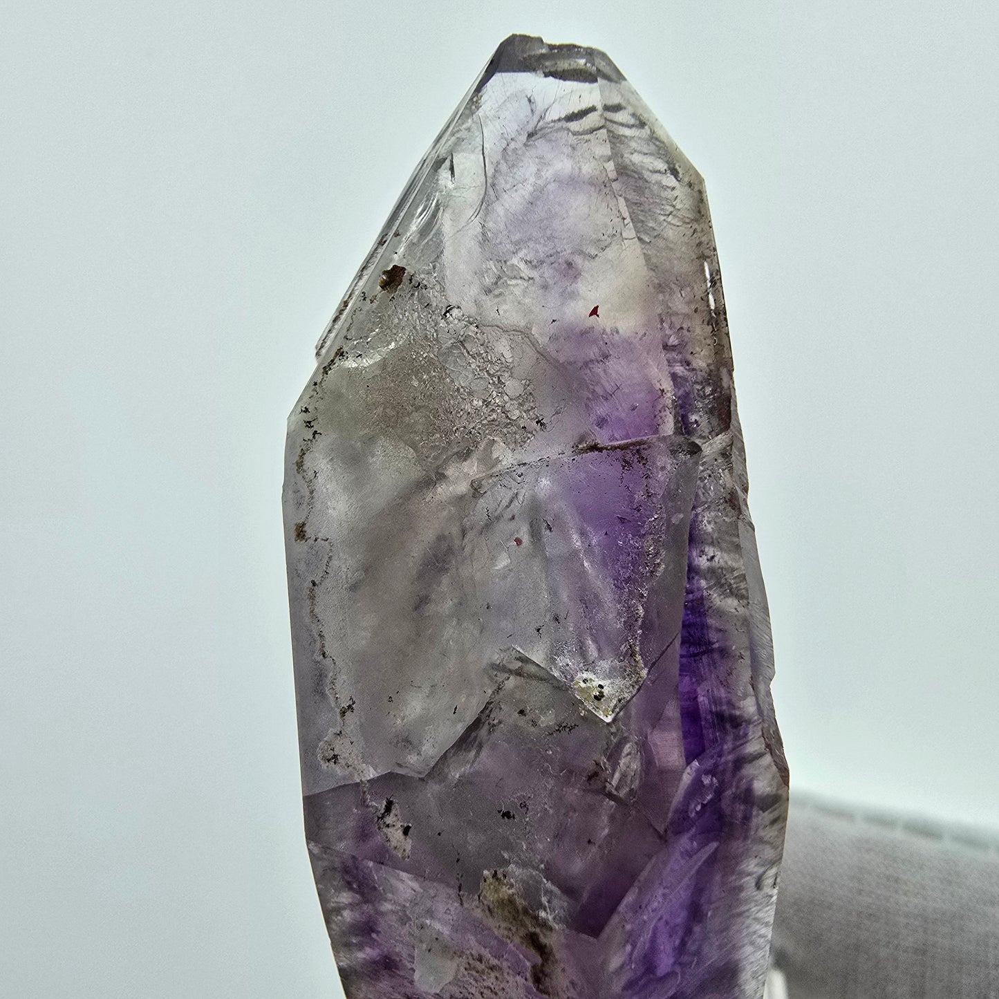 Phantom Amethyst, Fenster Skelett Zepter Goboboseb, Namibia 62*23*20mm, Sammlung