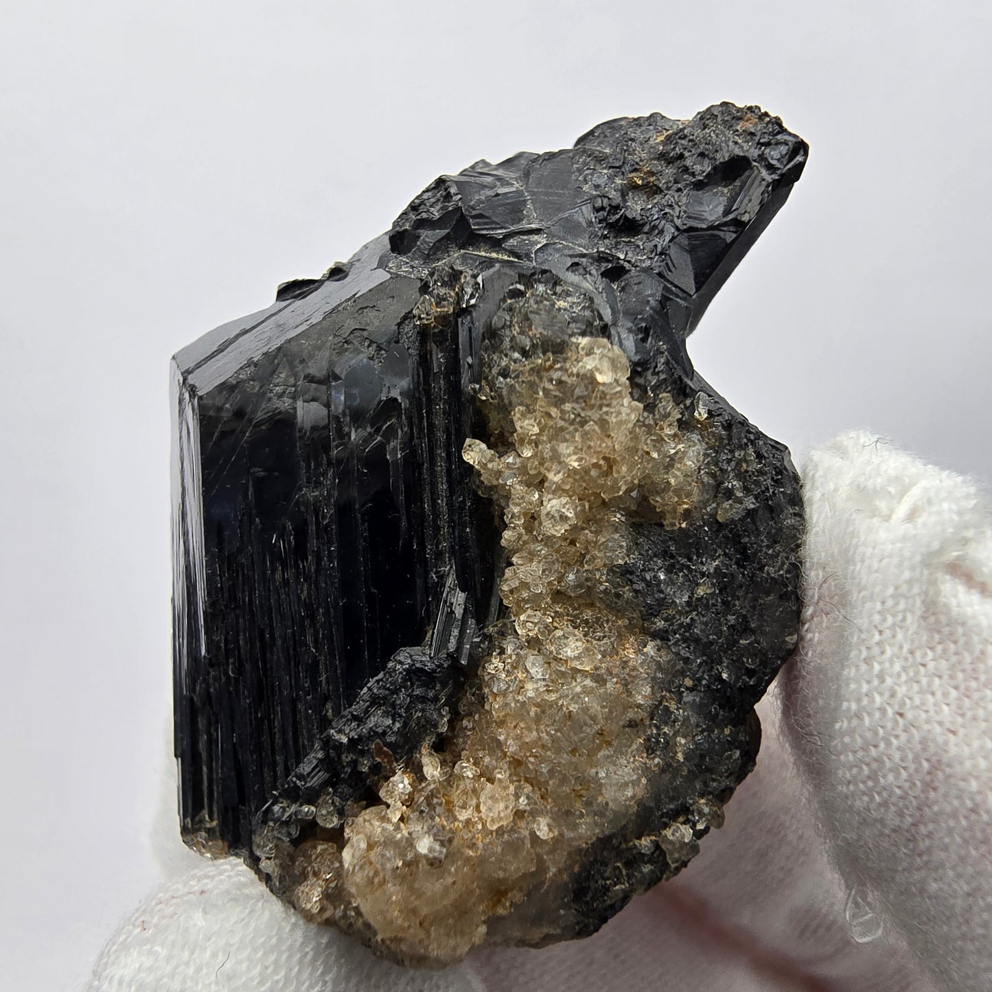 Symmetrische Schörl Turmalin, Rauchquarz Stufe Erongo, Namibia 39*32*21mm