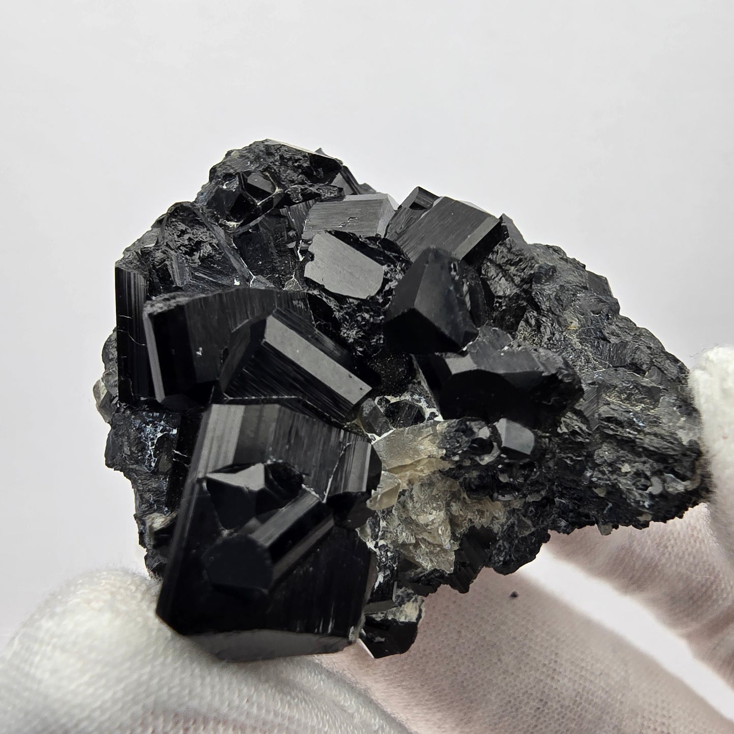 Symmetrische Schörl Turmalin, Rauchquarz Stufe Erongo, Namibia 44*41*26mm