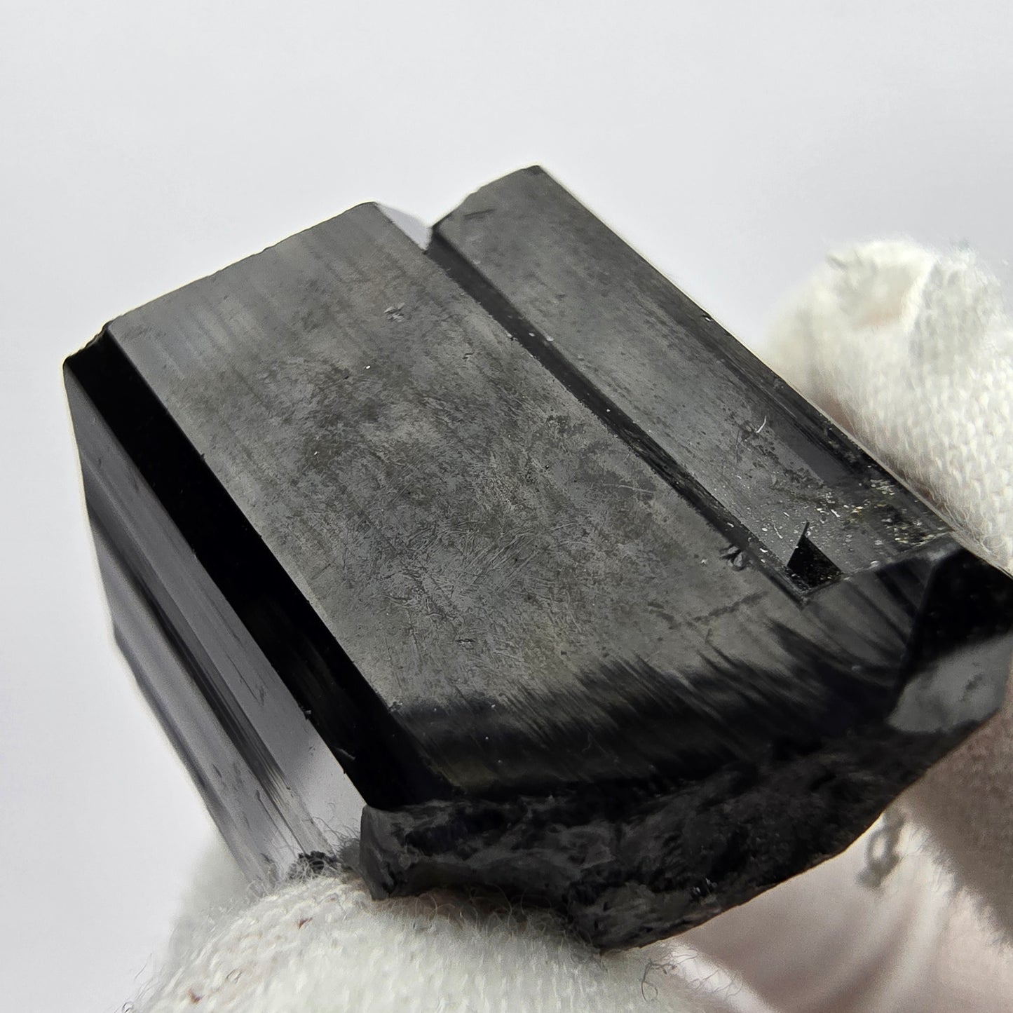 Symmetrischer Schörl Turmalin Kristall Erongo, Namibia 26*23*22mm Sammlung