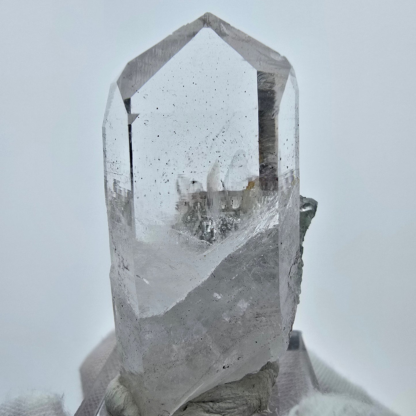 Phantom Quarz auf Matrix Stufe Streep Mine, Goboboseb, Namibia 45*24*22mm