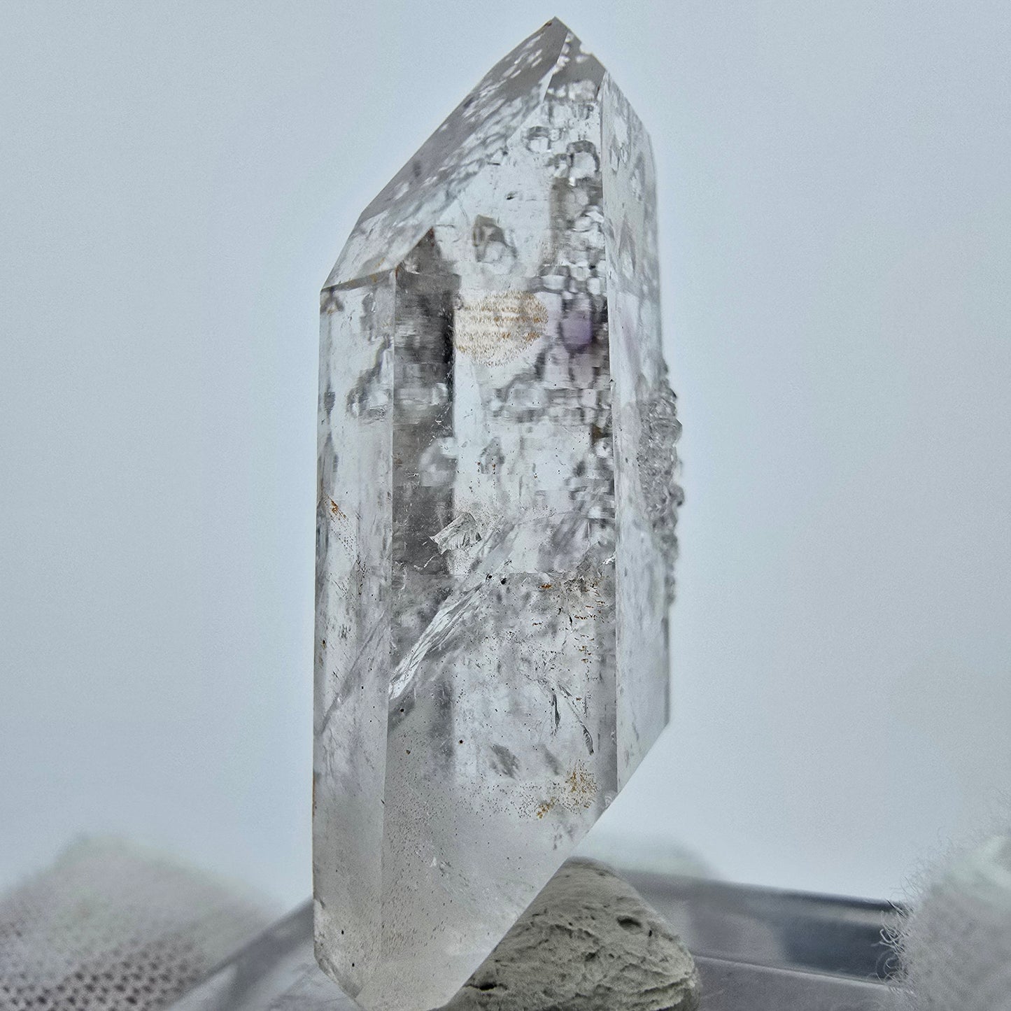 Phantom Amethyst mit Analcim Streep Mine, Goboboseb, Namibia 35*15*10mm Sammlung