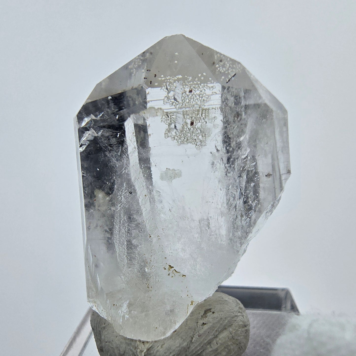 Phantom Amethyst mit Analcim, Prehnit Streep Mine, Goboboseb, Namibia 34*20*16mm