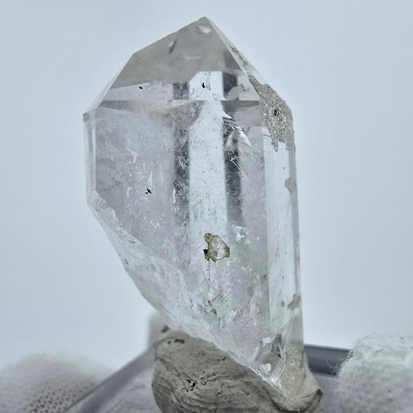 Phantom Amethyst mit Analcim, Prehnit Streep Mine, Goboboseb, Namibia 34*20*16mm