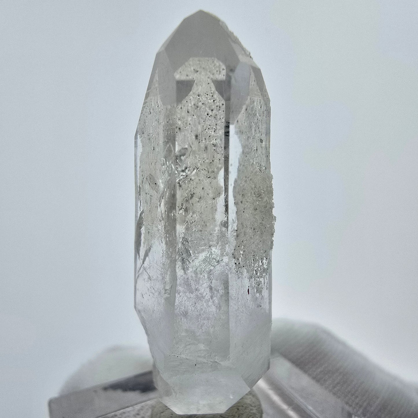 Enhydro Phantom DT Quarz mit UV Calcit, 3x Blase Goboboseb, Namibia 38*14*10mm