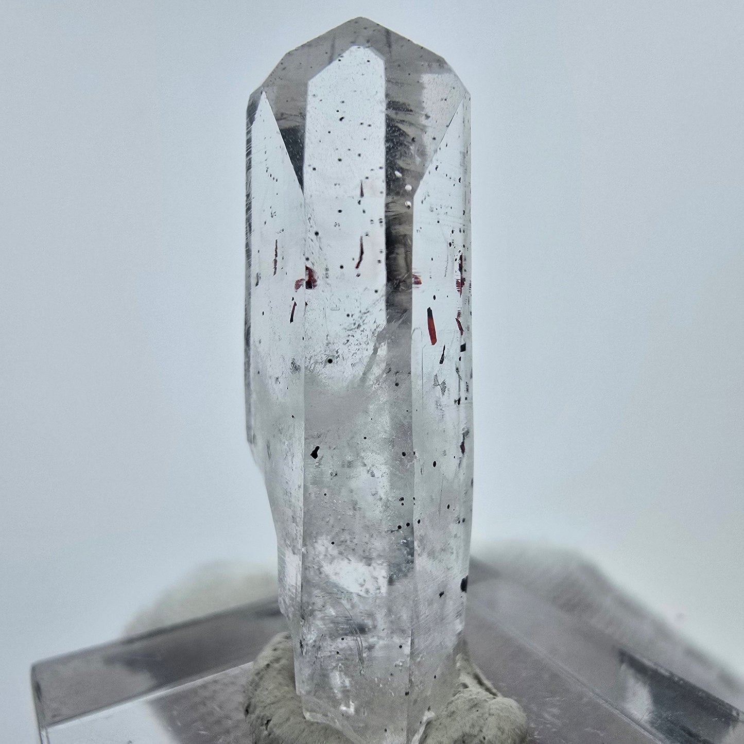 Klarer Harlekin Phantom Quarz Kristall Streep Mine, Goboboseb, Namibia 33*12*8mm