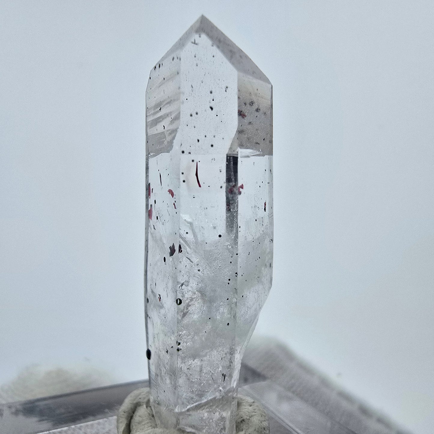 Klarer Harlekin Phantom Quarz Kristall Streep Mine, Goboboseb, Namibia 33*12*8mm