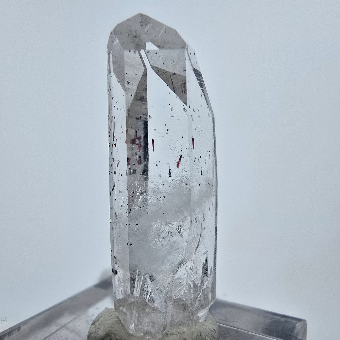 Klarer Harlekin Phantom Quarz Kristall Streep Mine, Goboboseb, Namibia 33*12*8mm