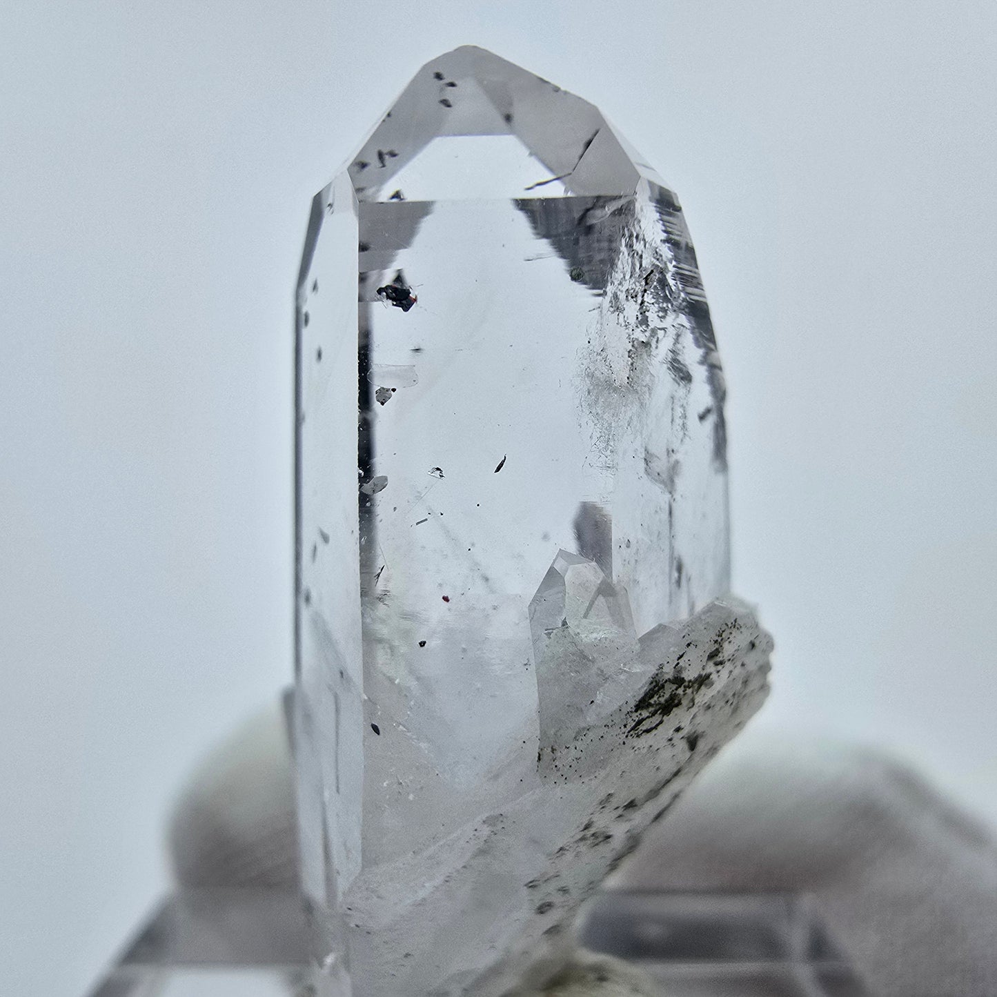 Klarer Harlekin Phantom Quarz Kristall Streep Mine, Goboboseb Namibia 31*15*11mm