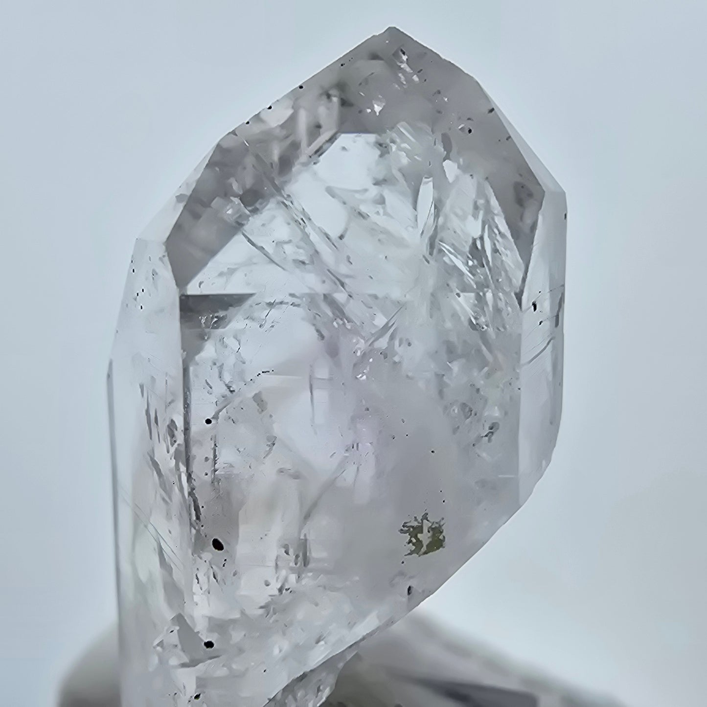 Harlekin Phantom Amethyst mit Epidot Streep Mine, Goboboseb, Namibia 46*22*20mm