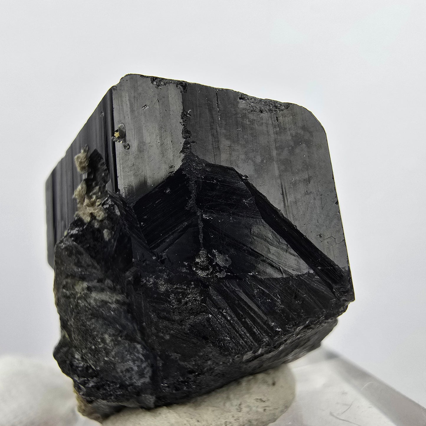 Seltener Schörl Turmalin Kristall Erongo, Namibia 28*27*24mm Sammlung