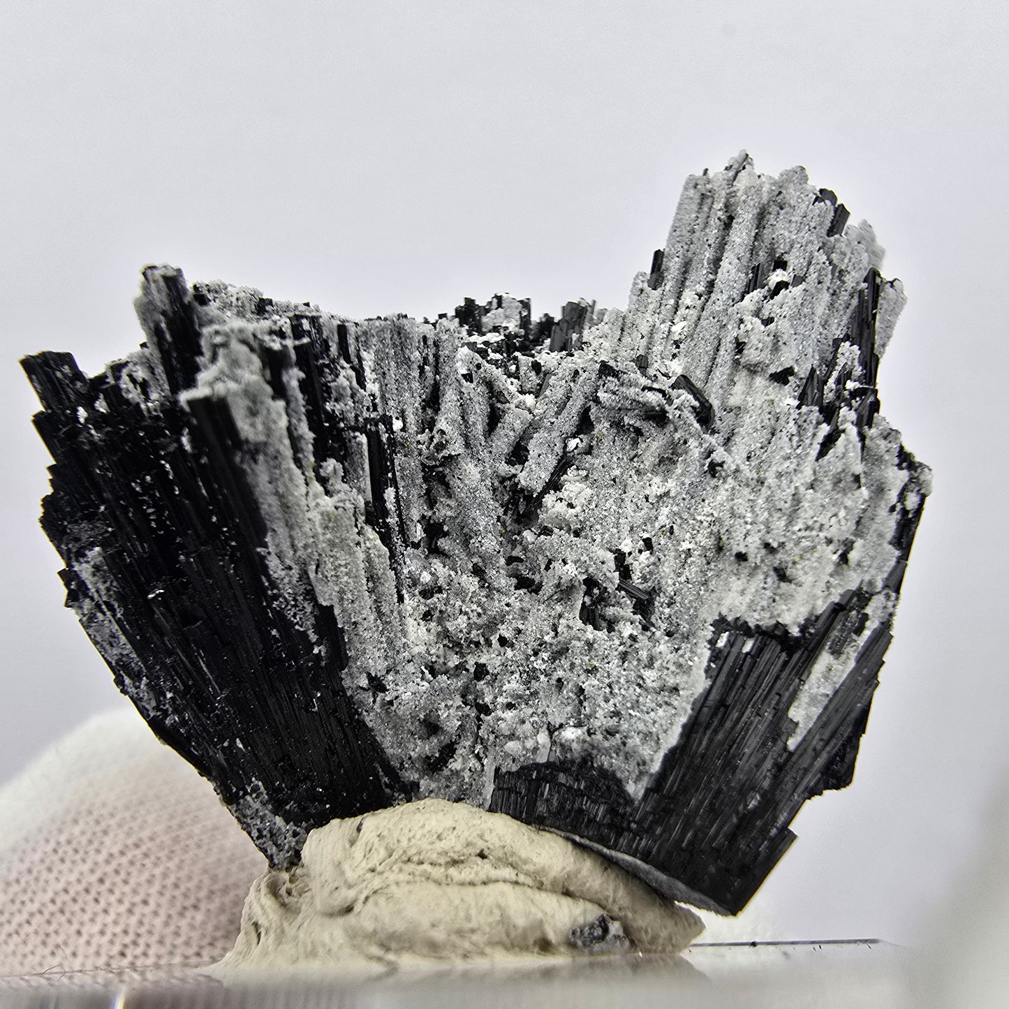 Seltene Schörl Turmalin Stufe schwarz Erongo, Namibia 37*33*17mm Sammlung