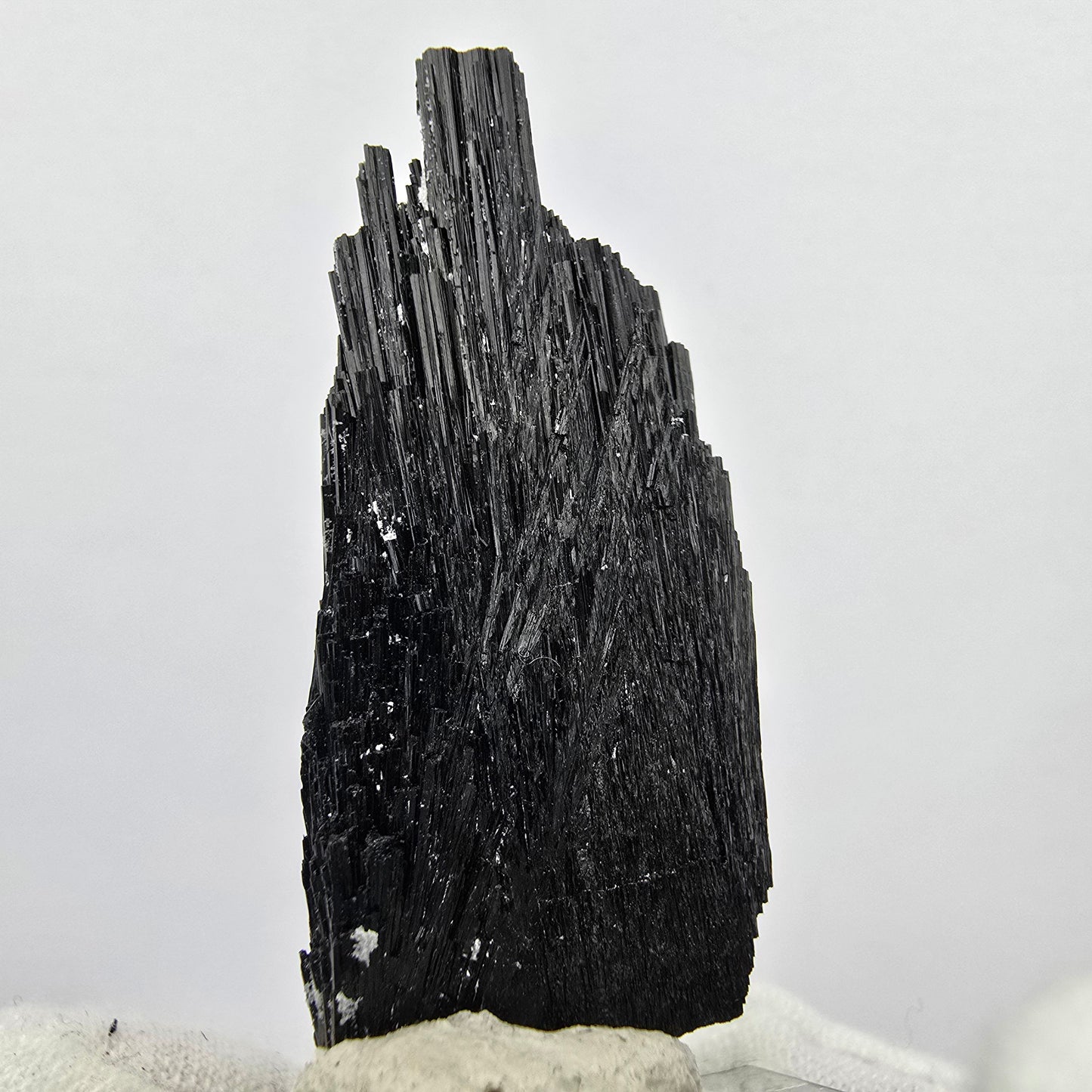 Seltene Schörl Turmalin Stufe schwarz Erongo, Namibia 45*19*11mm Sammlung