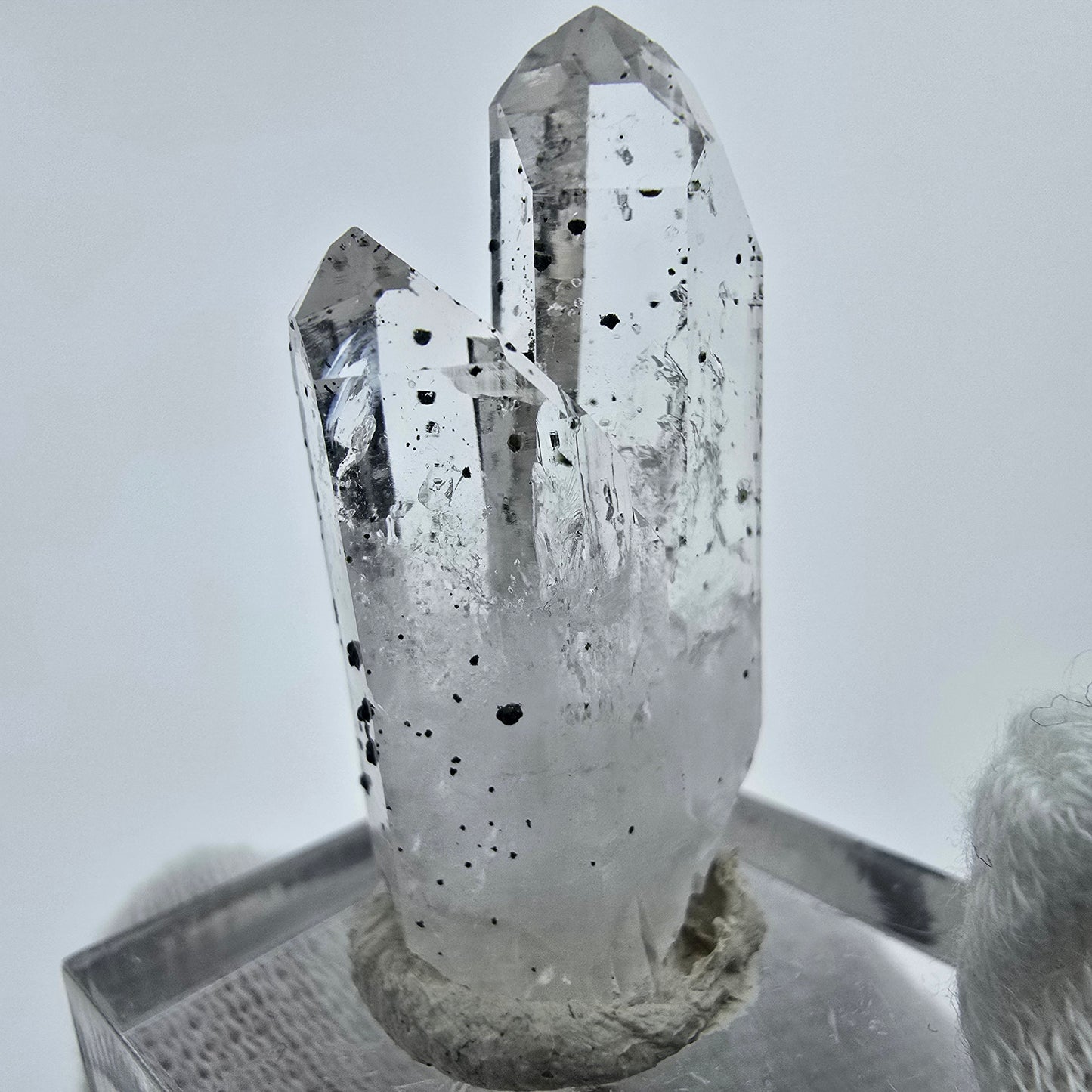 Klarer Phantom Hämatit Quarz Kristall Streep Mine, Goboboseb, Namibia 34*15*11mm