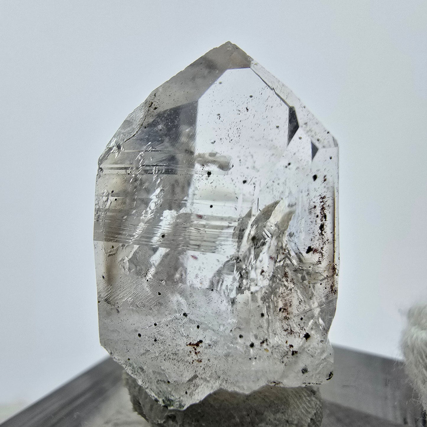 Enhydro Harlekin Phantom Quarz Streep Mine, Goboboseb, Namibia 26*15*14mm
