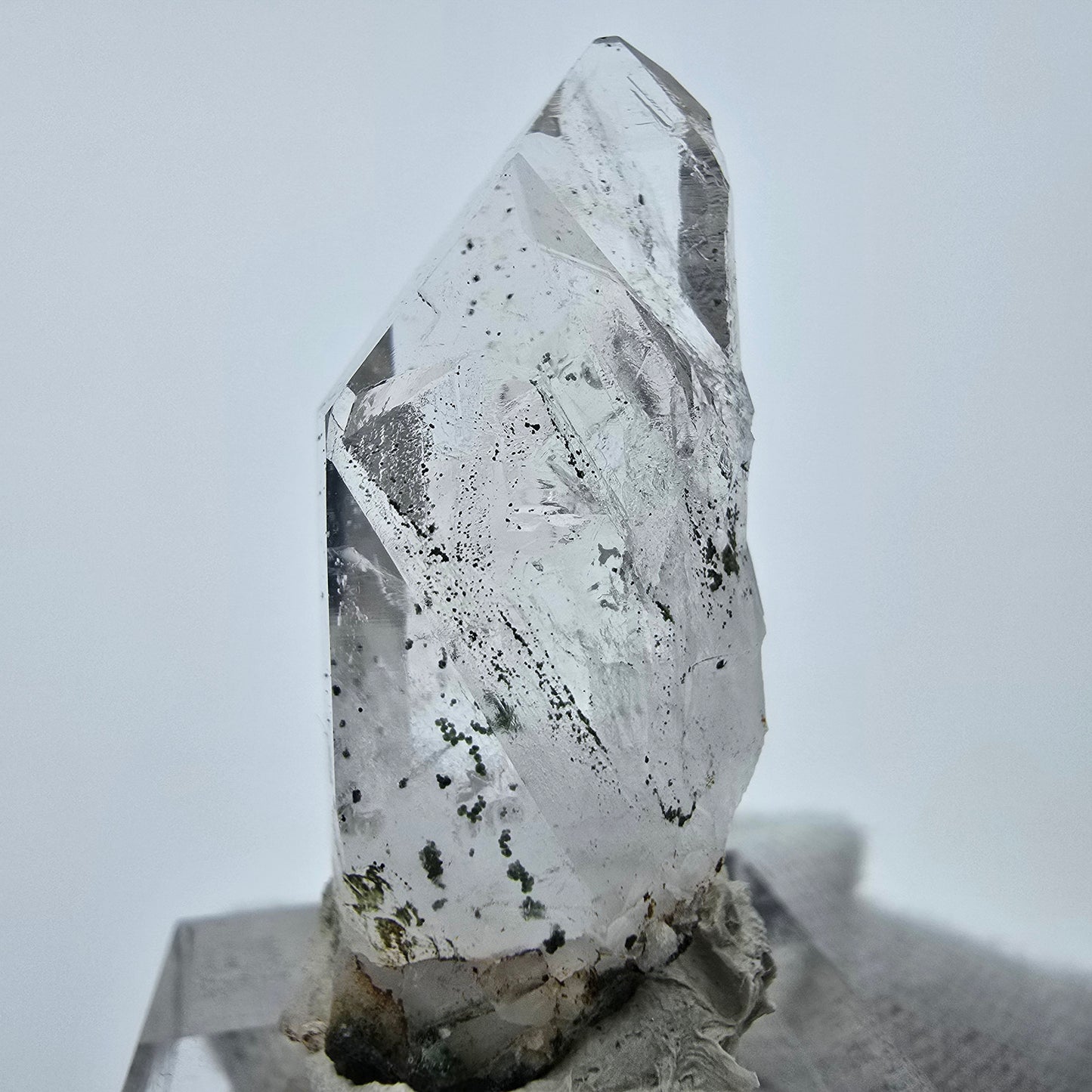 Enhydro Phantom Hämatit Quarz 2x Blase Streep Mine Goboboseb, Namibia 39*17*13mm