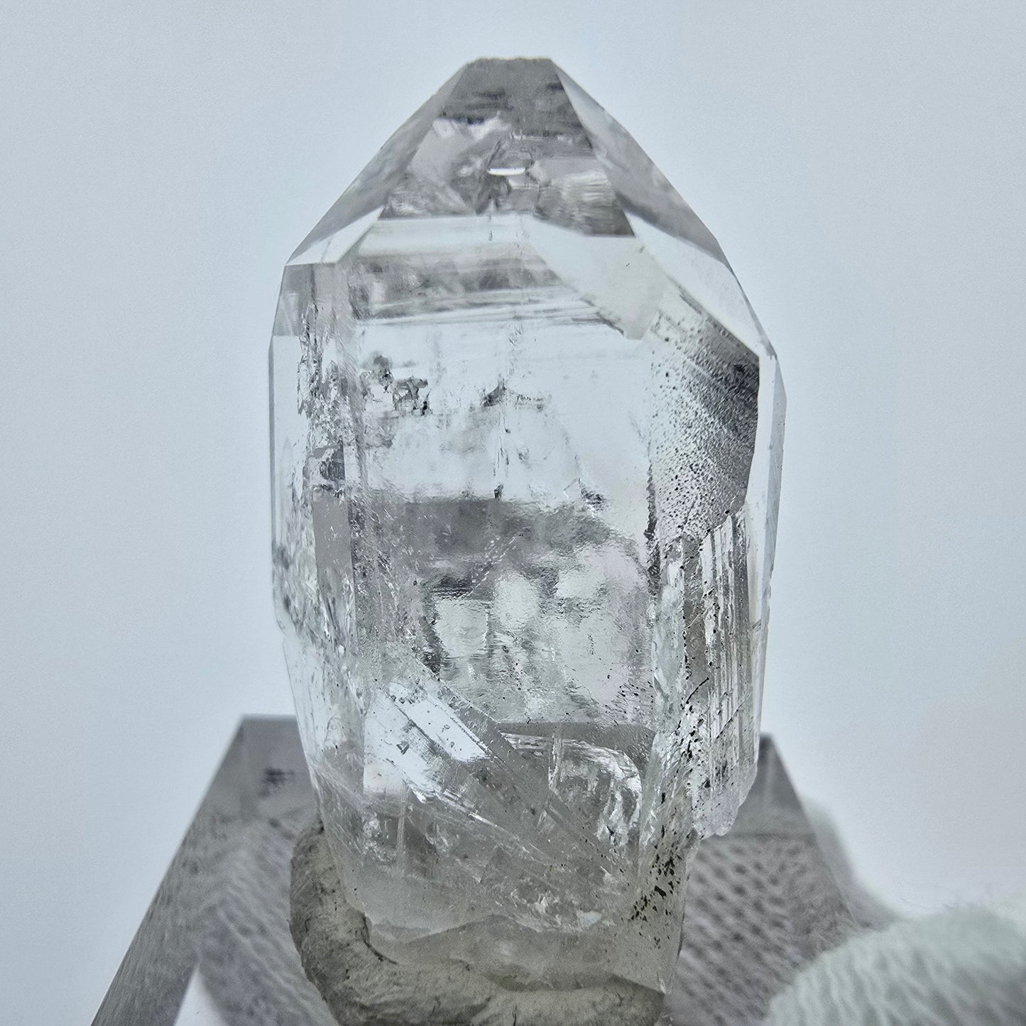 Klare Lemurian Phantom Quarz Spitze Streep Mine, Goboboseb, Namibia 34*20*14mm