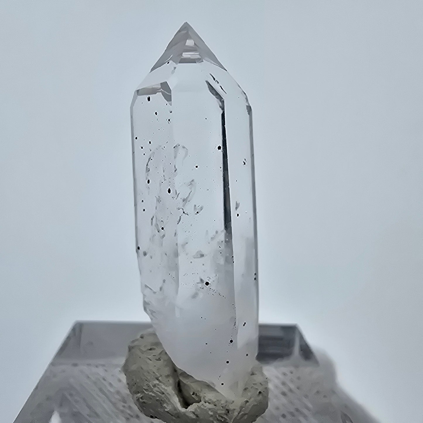 Klare Lemurian Hämatit Quarz Spitze Streep Mine, Goboboseb, Namibia 34*11*9mm