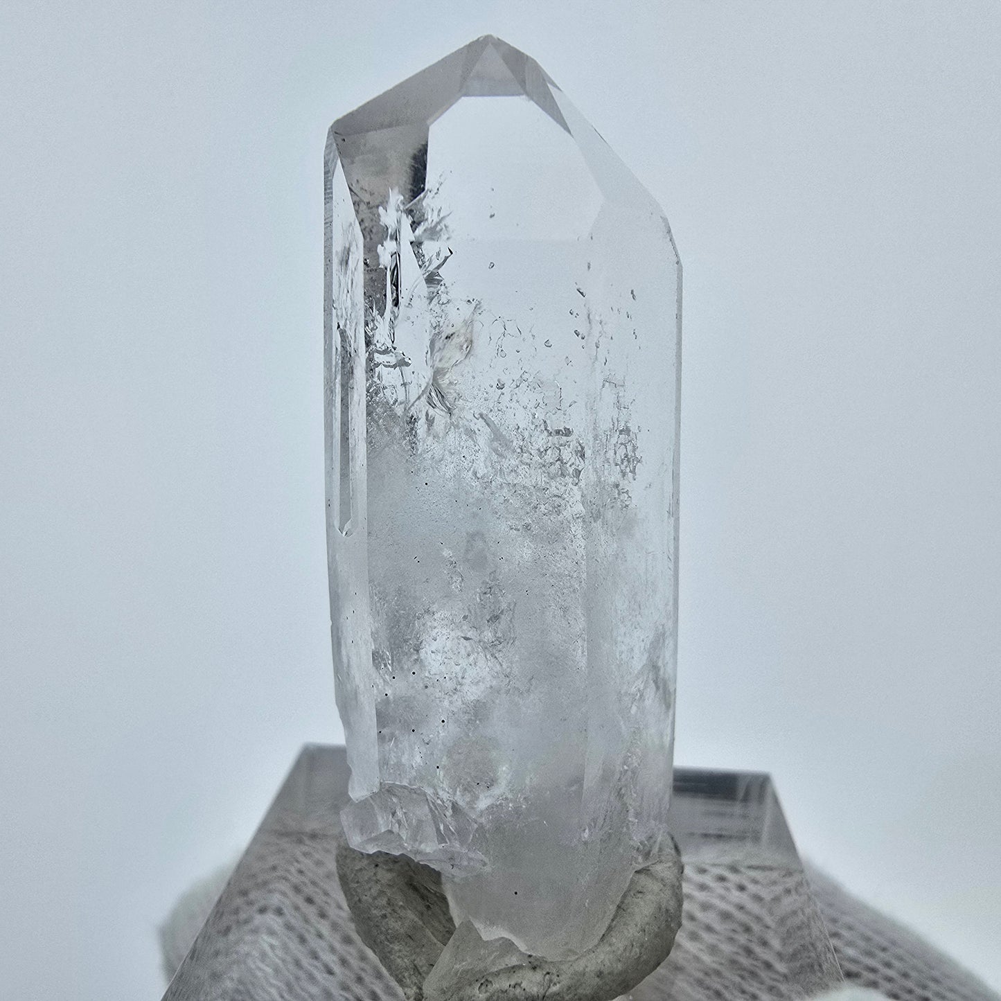 Enhydro Phantom Quarz, 1x Blase Streep Mine, Goboboseb, Namibia 41*15*13mm