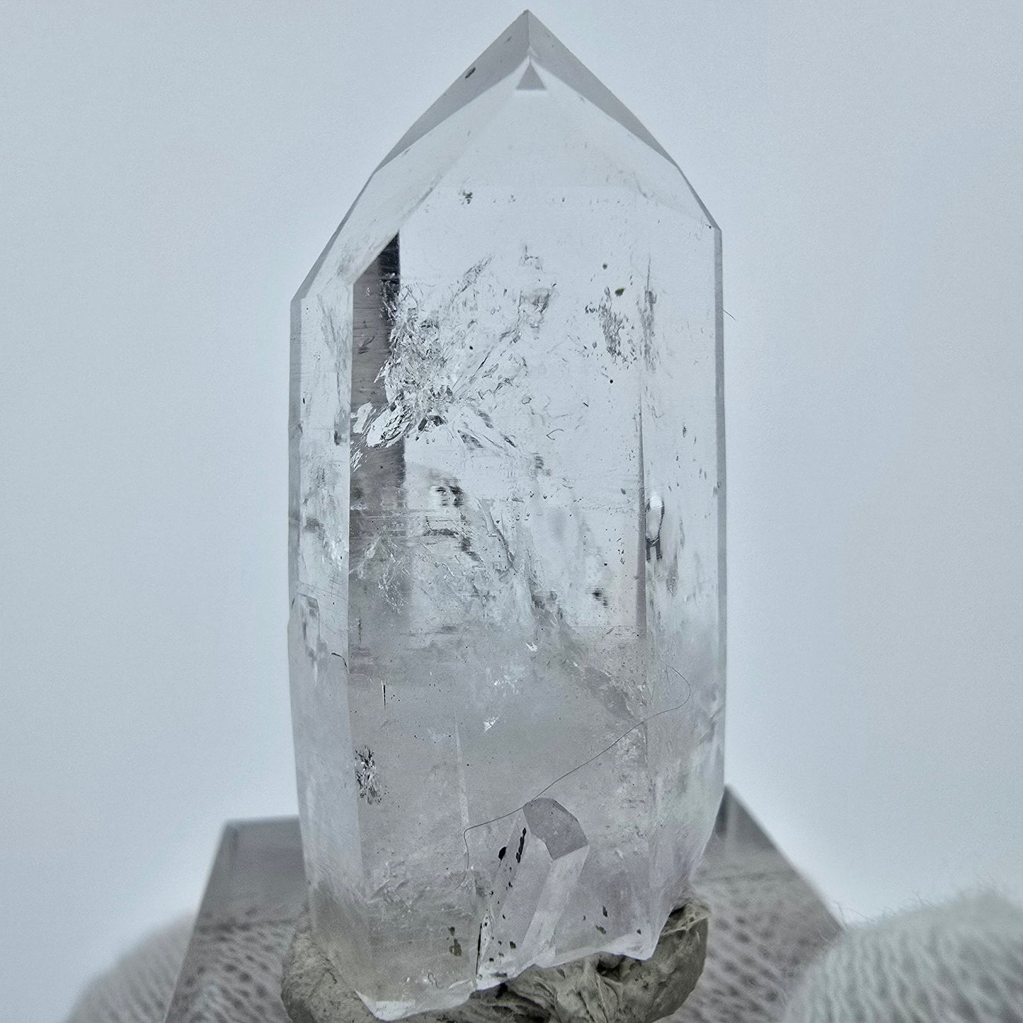 Enhydro Lemurian Phantom Quarz Spitze Streep Mine, Goboboseb, Namibia 40*16*16mm