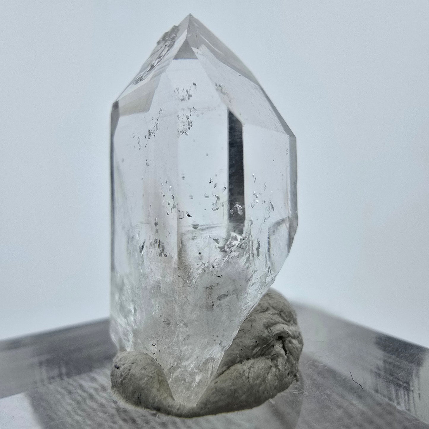 Klare Lemurian Phantom Quarz Spitze Streep Mine, Goboboseb, Namibia 25*17*10mm