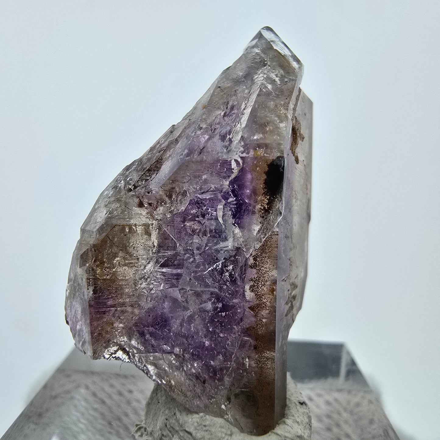 Phantom Amethyst Skelett Quarz Spitze Goboboseb, Namibia 33*18*17mm