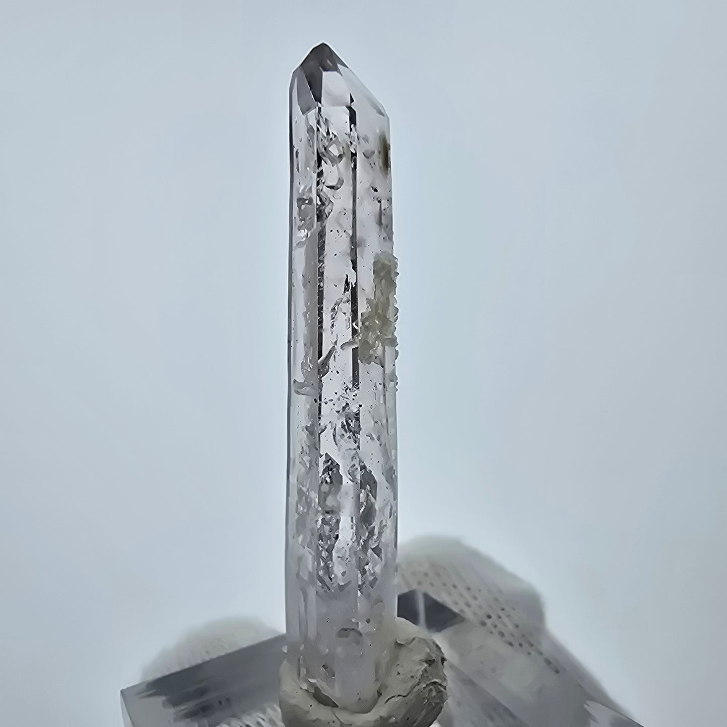 Enhydro Lemurian Rauchquarz mit Stilbit 1x Blase Goboboseb, Namibia 46*10*7mm