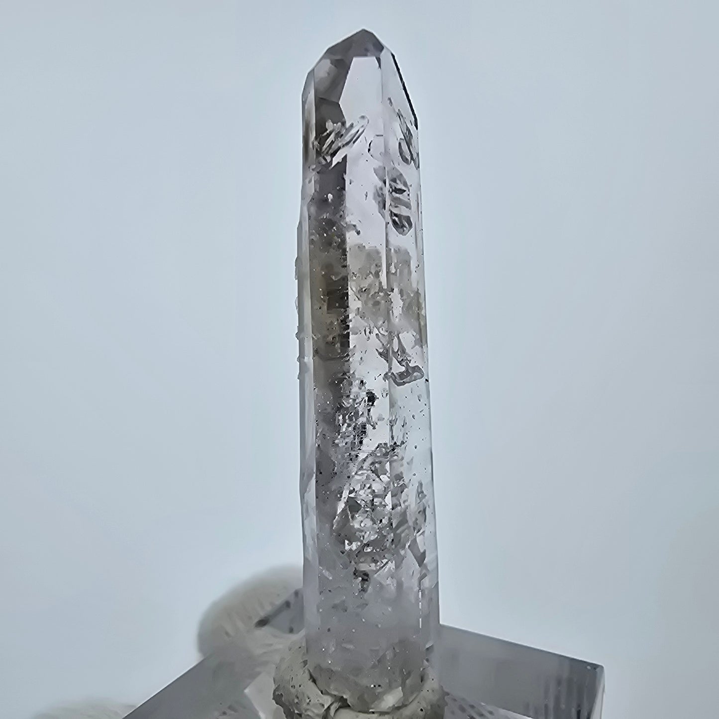 Enhydro Lemurian Rauchquarz mit Stilbit 1x Blase Goboboseb, Namibia 46*10*7mm