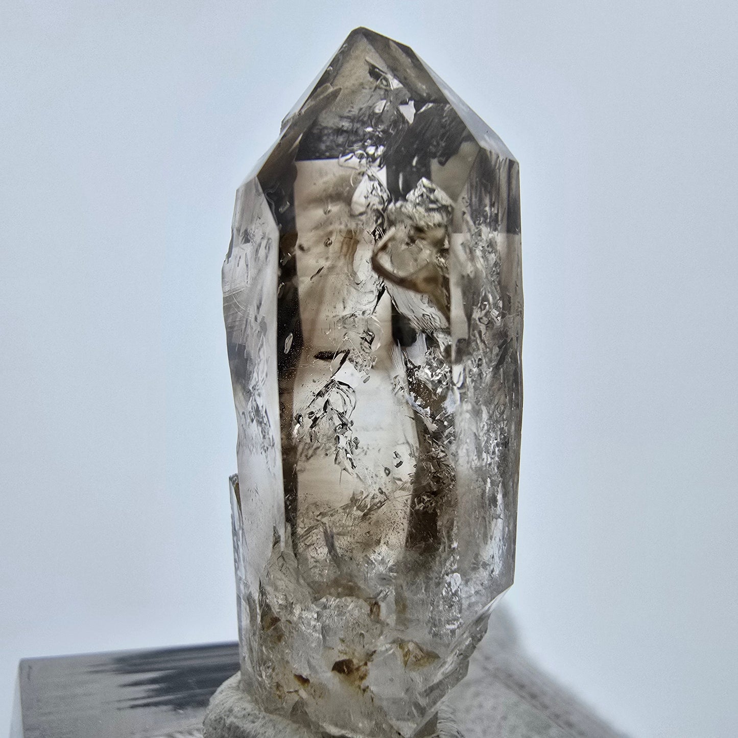 Enhydro Phantom Rauchquarz Fenster Zepter, 1x Blase Goboboseb Namibia 38*19*12mm