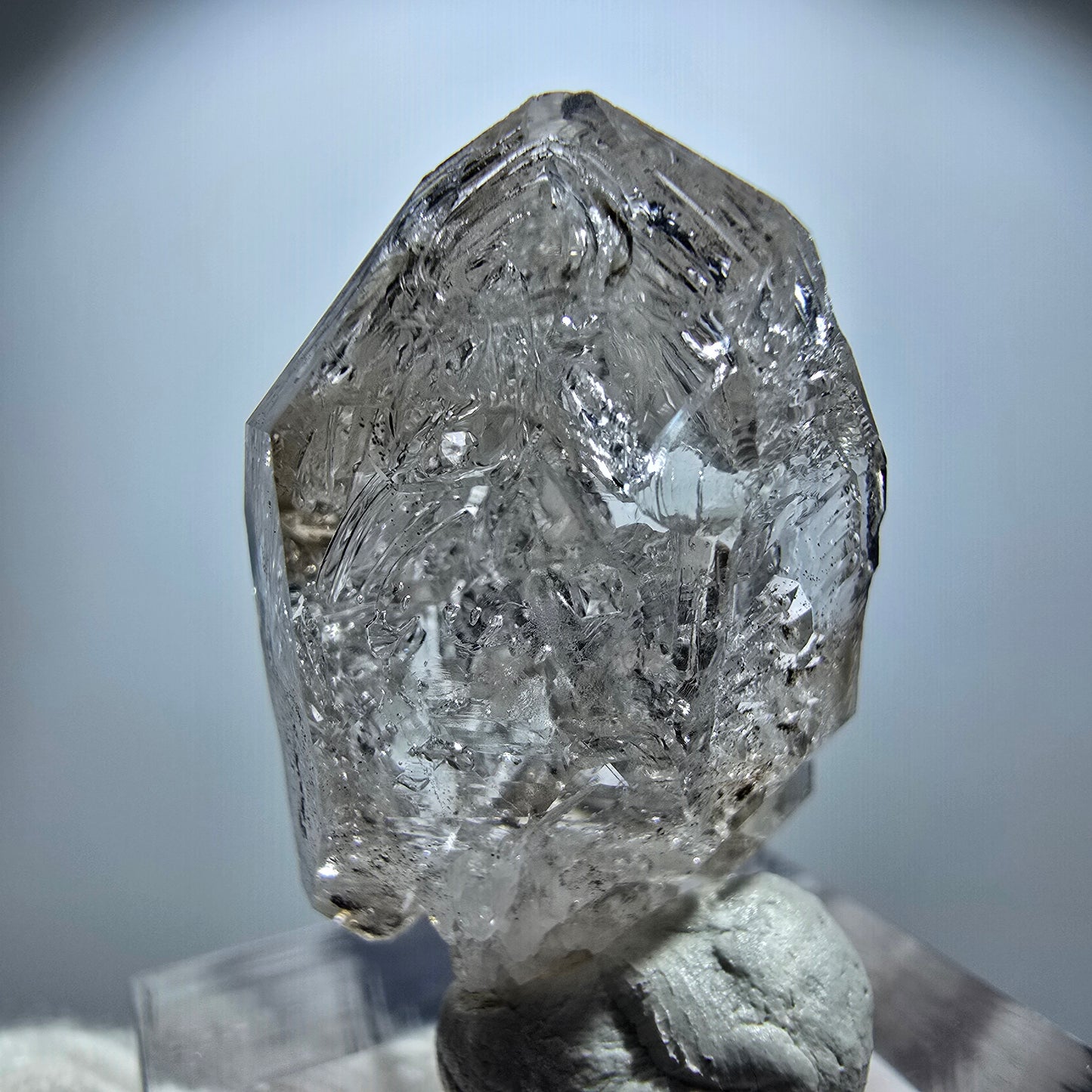 Enhydro Phantom Rauchquarz Fenster DT Zepter Goboboseb, Namibia 31*20*16mm