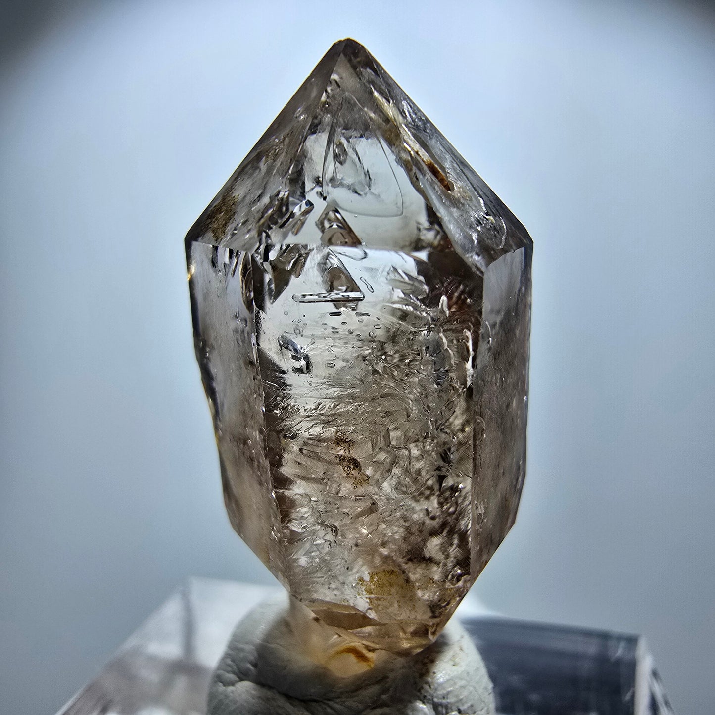 Enhydro Rauchquarz Fenster DT Zepter, 2x Blase Goboboseb, Namibia 28*14*11mm