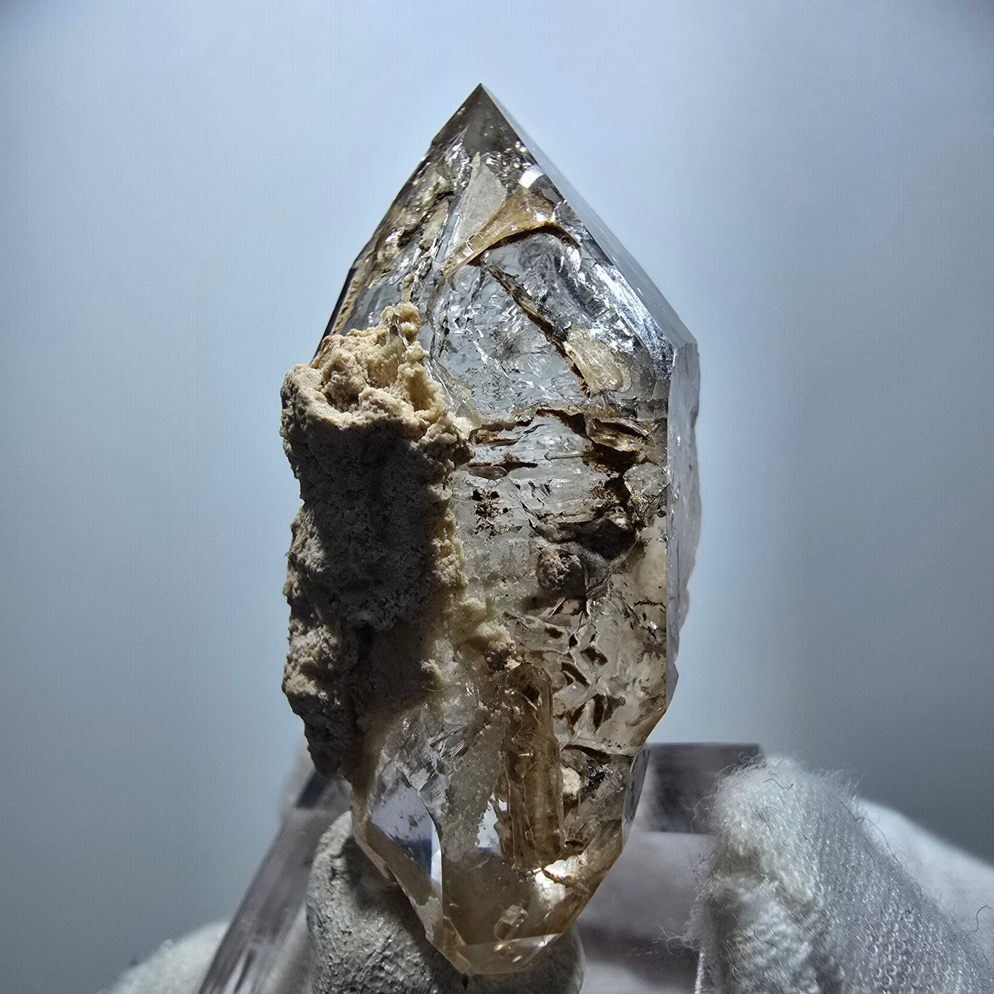 Enhydro Phantom Rauchquarz DT Zepter, 1x Blase Goboboseb, Namibia 45*26*18mm