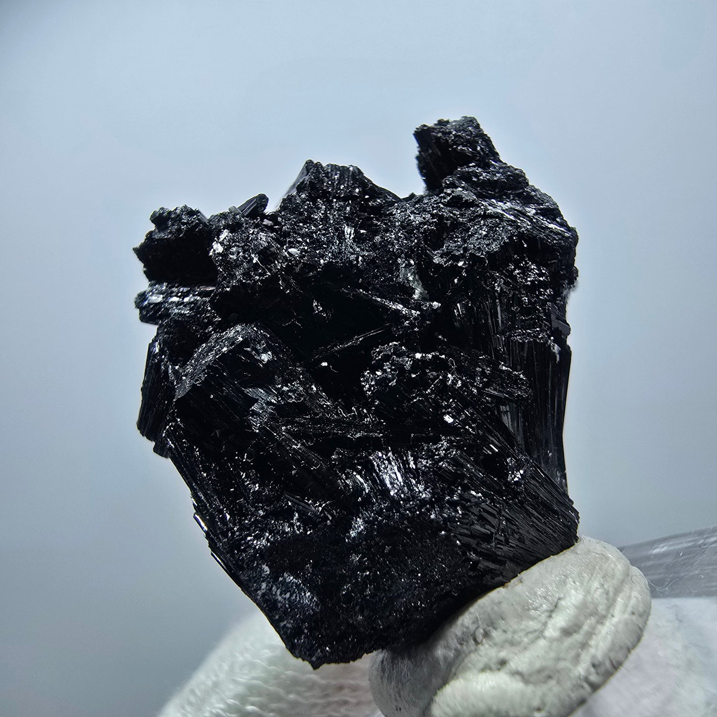Magnifique spécimen de tourmaline Schorl et de quartz, Erongo, Namibie, 29 x 28 x 16 mm