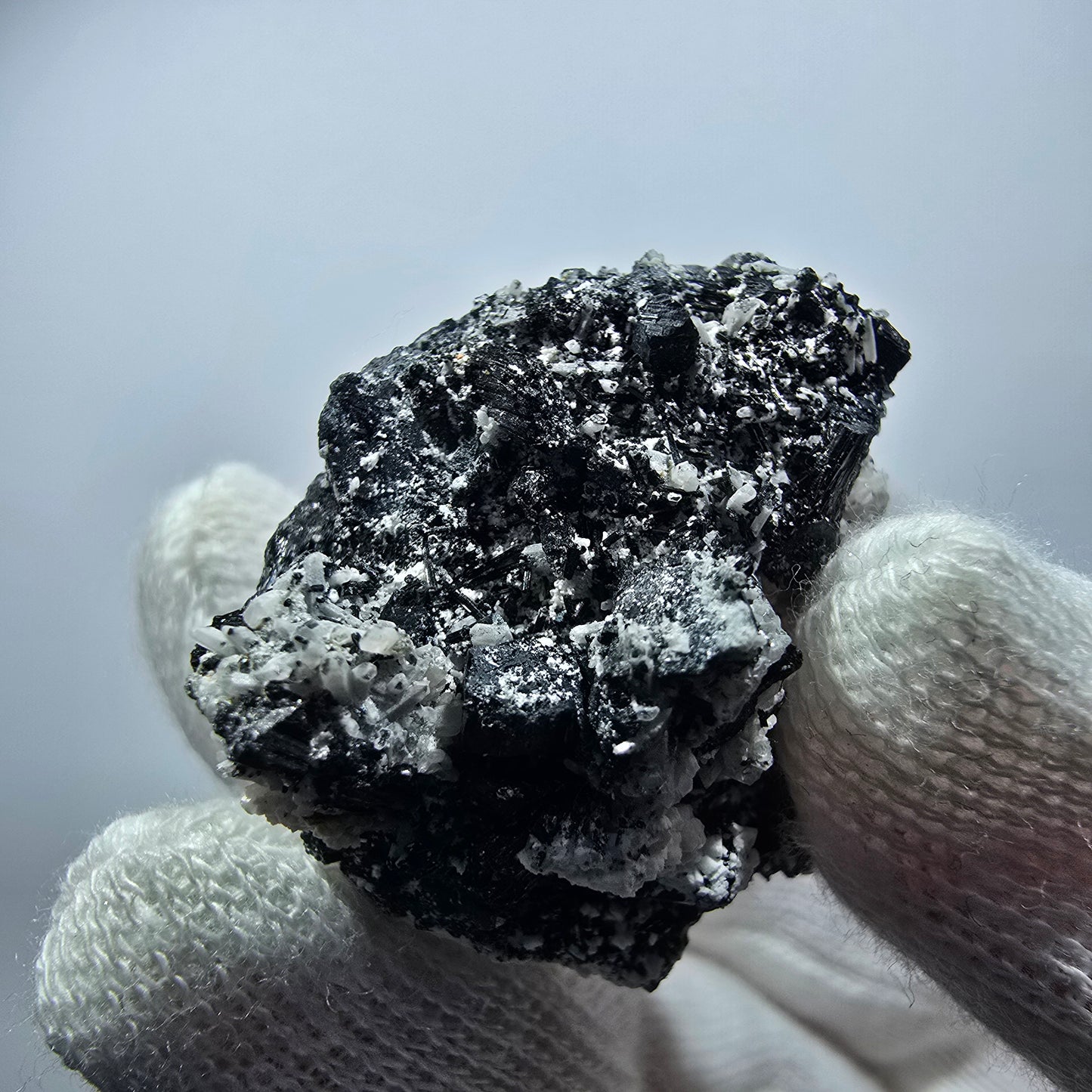 Schöne Schörl Turmalin, Quarz Stufe Erongo, Namibia 38*32*21mm