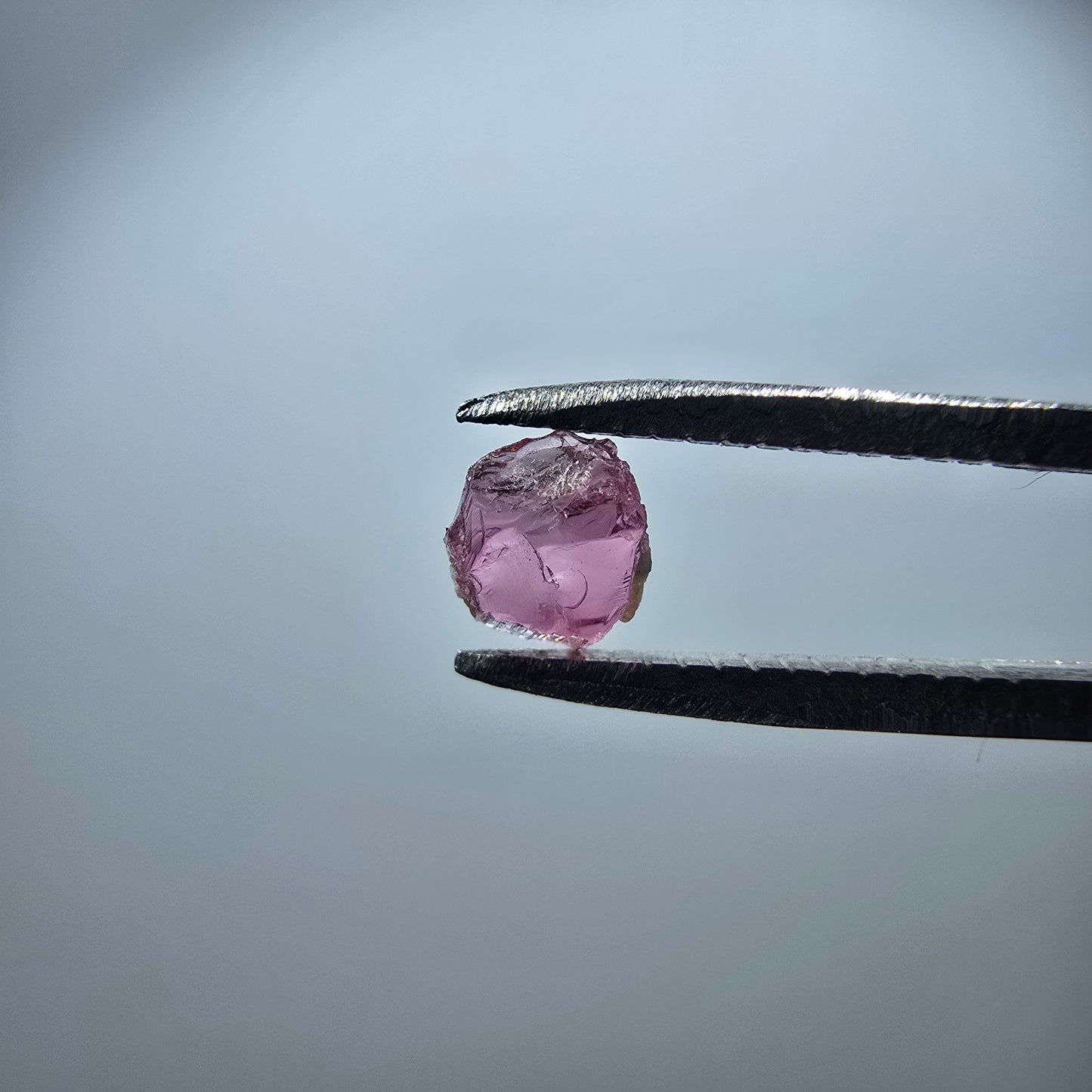 Seltener Rubellit Turmalin Kristall, rosa Minas Gerais, Brasilien 5*4*2mm