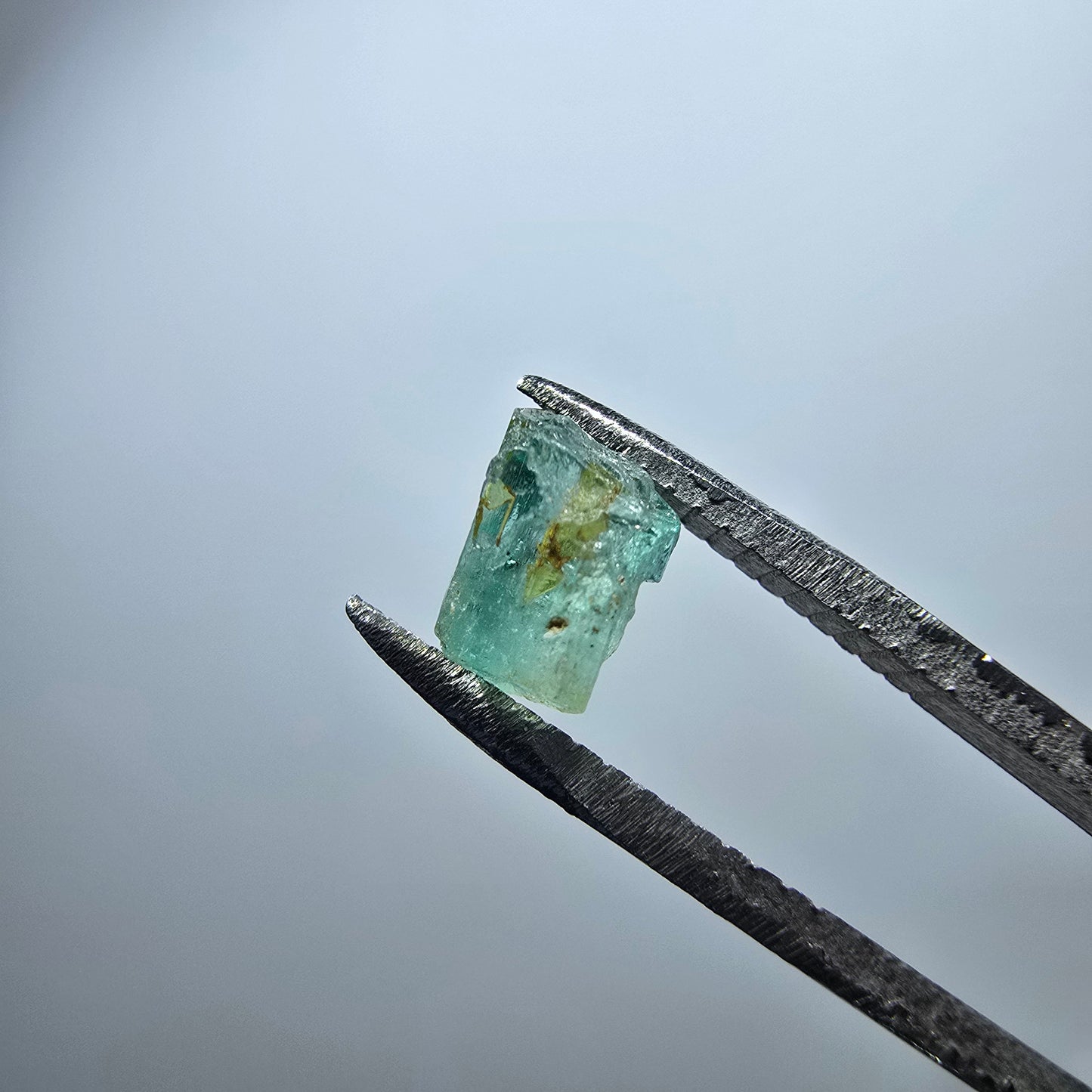 Cristal d'émeraude rare, vert Colombie #7957