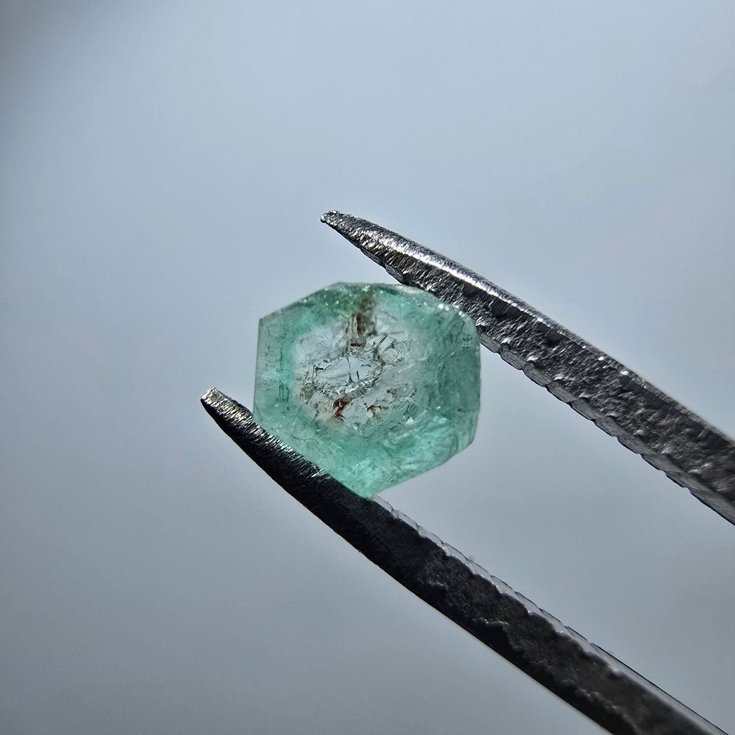 Cristal d'émeraude rare, vert Colombie #7967