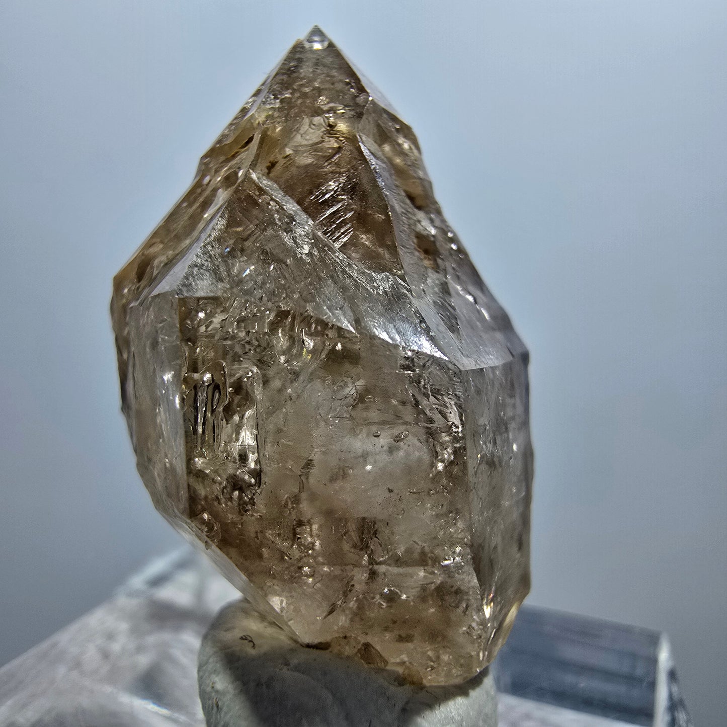Klare Phantom Rauchquarz Zepter Spitze Goboboseb, Namibia 27*19*13mm