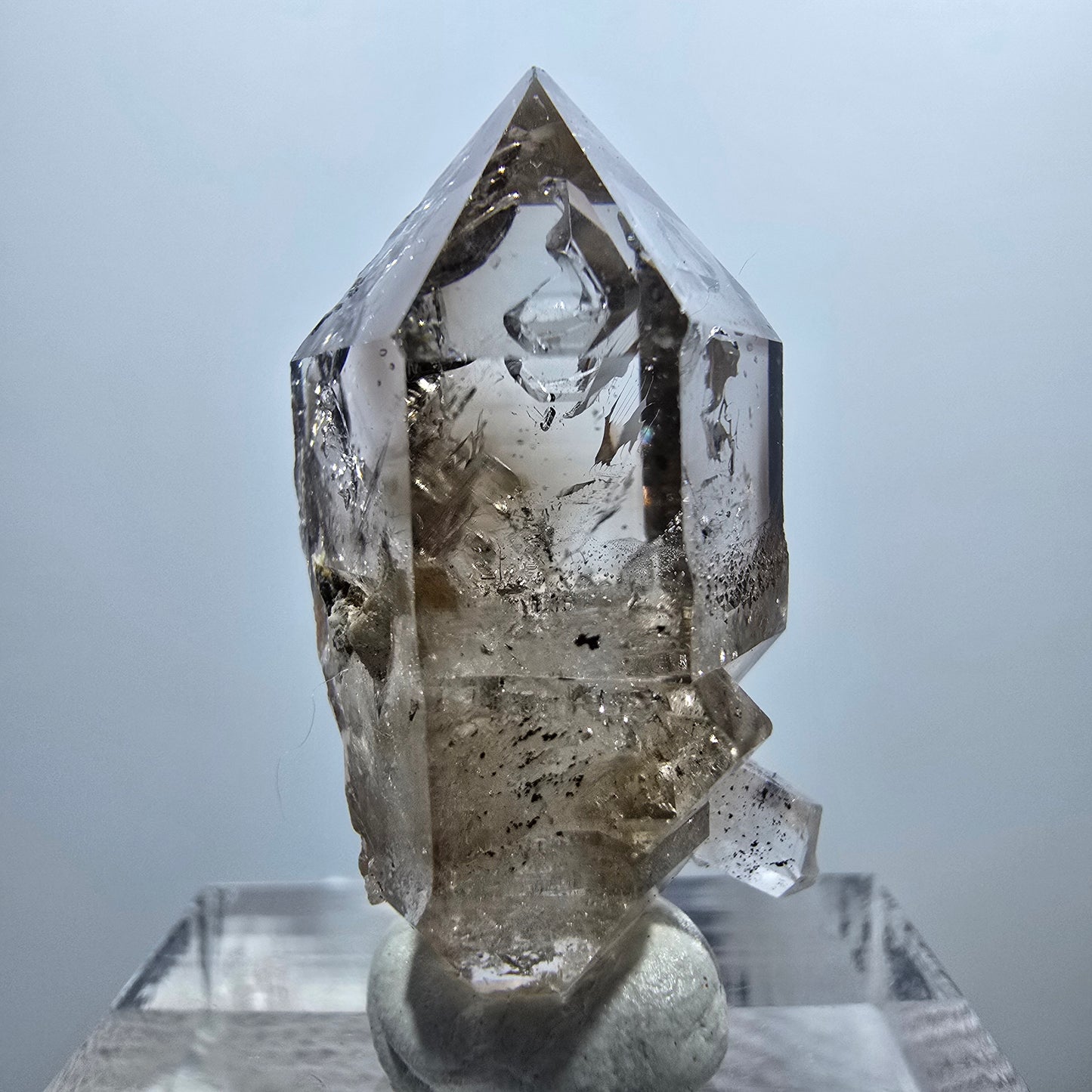Sceptre Enhydro Phantom Smoky Quartz DT, 1x Bubble Goboboseb, Namibie 29*14*12mm