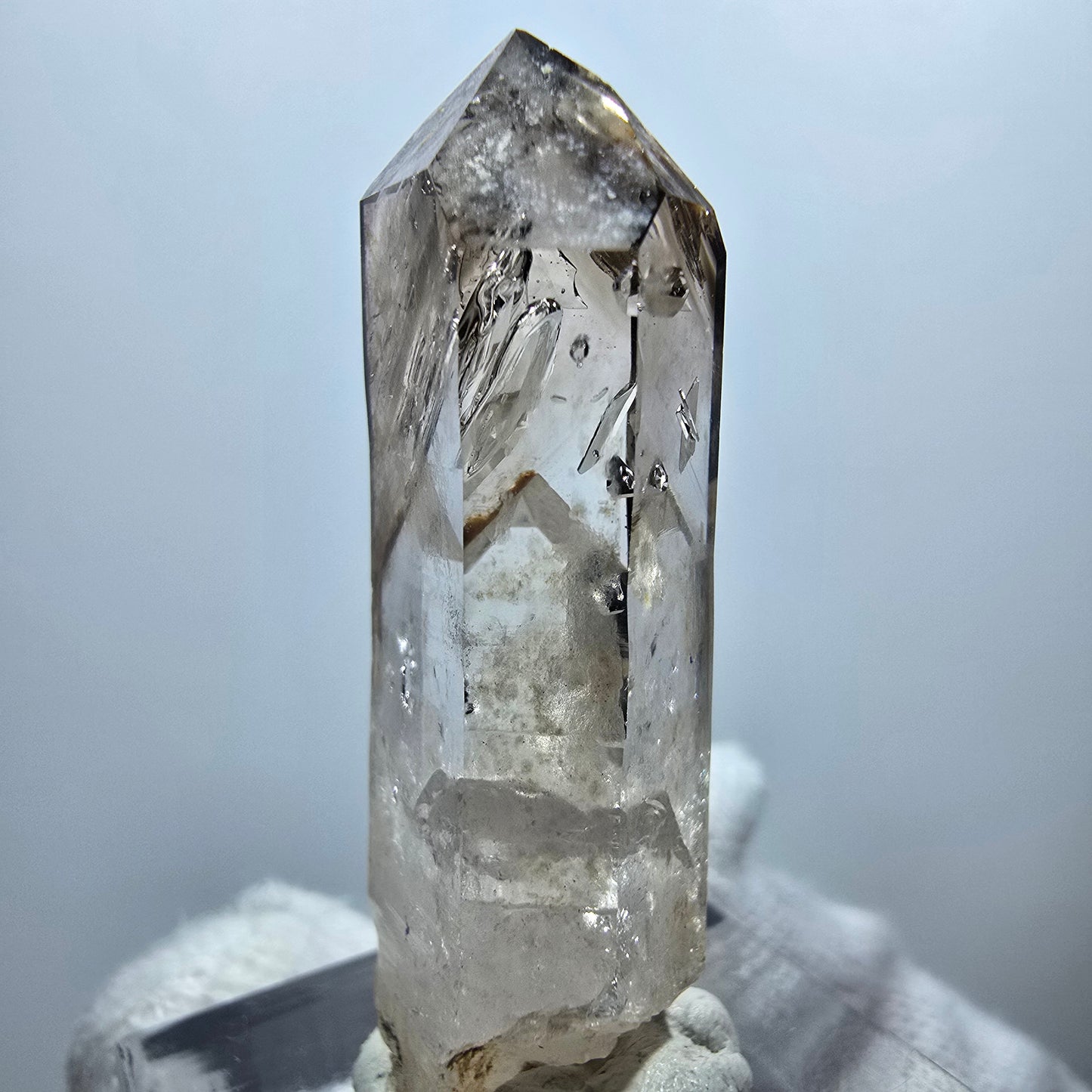 Pointe de quartz fumé fantôme Enhydro, 1x Bubble Goboboseb, Namibie 40 x 15 x 10 mm