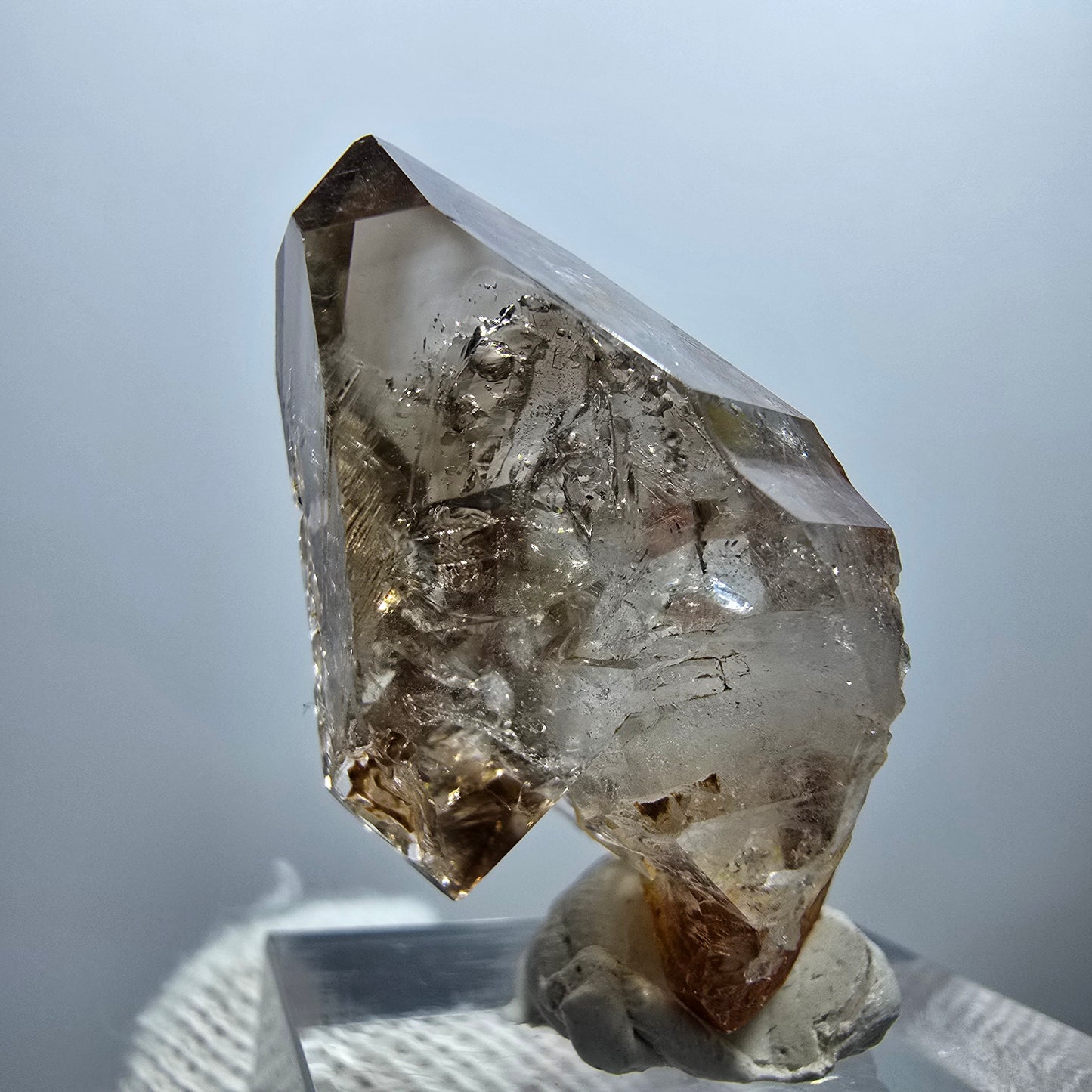 Sceptre Enhydro Phantom Smoky Quartz DT, 1x Bubble Goboboseb, Namibie 32*17*17mm