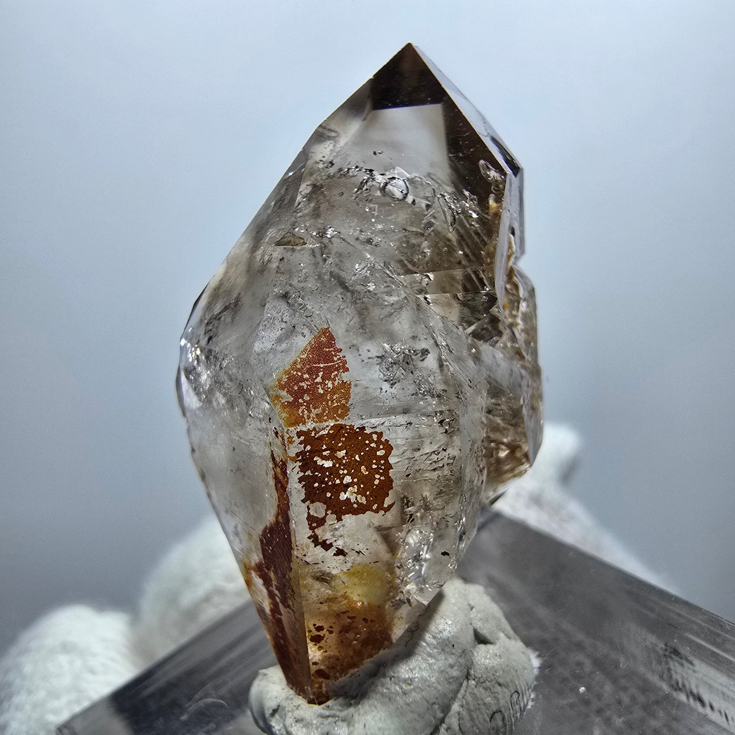 Sceptre Enhydro Phantom Smoky Quartz DT, 1x Bubble Goboboseb, Namibie 32*17*17mm