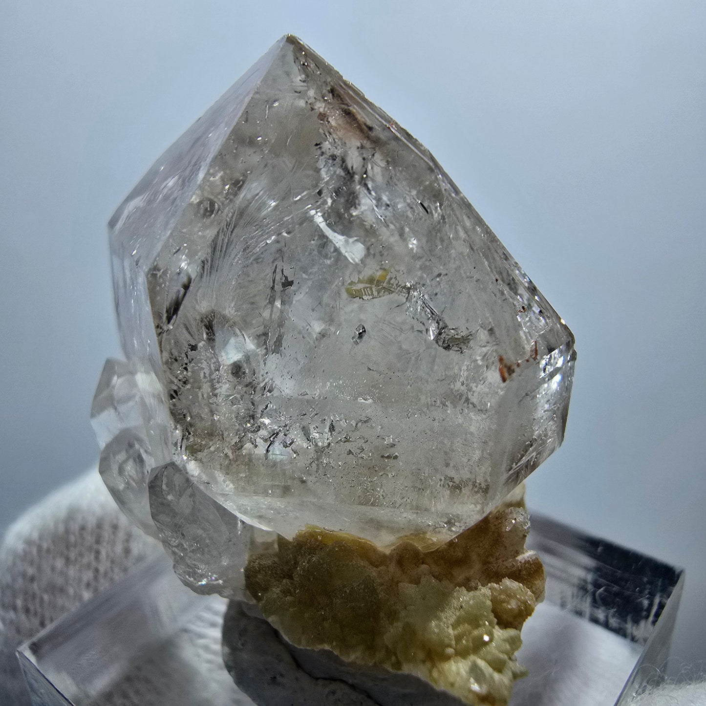 Sceptre en quartz fumé fantôme Enhydro, 1x Bubble Goboboseb, Namibie 33 x 25 x 21 mm