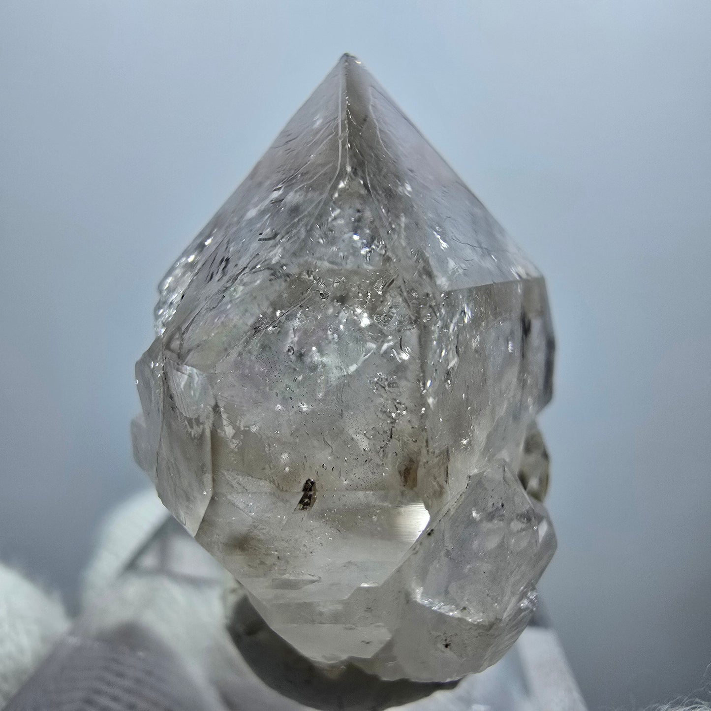 Sceptre en quartz fumé fantôme Enhydro, 1x Bubble Goboboseb, Namibie 33 x 25 x 21 mm