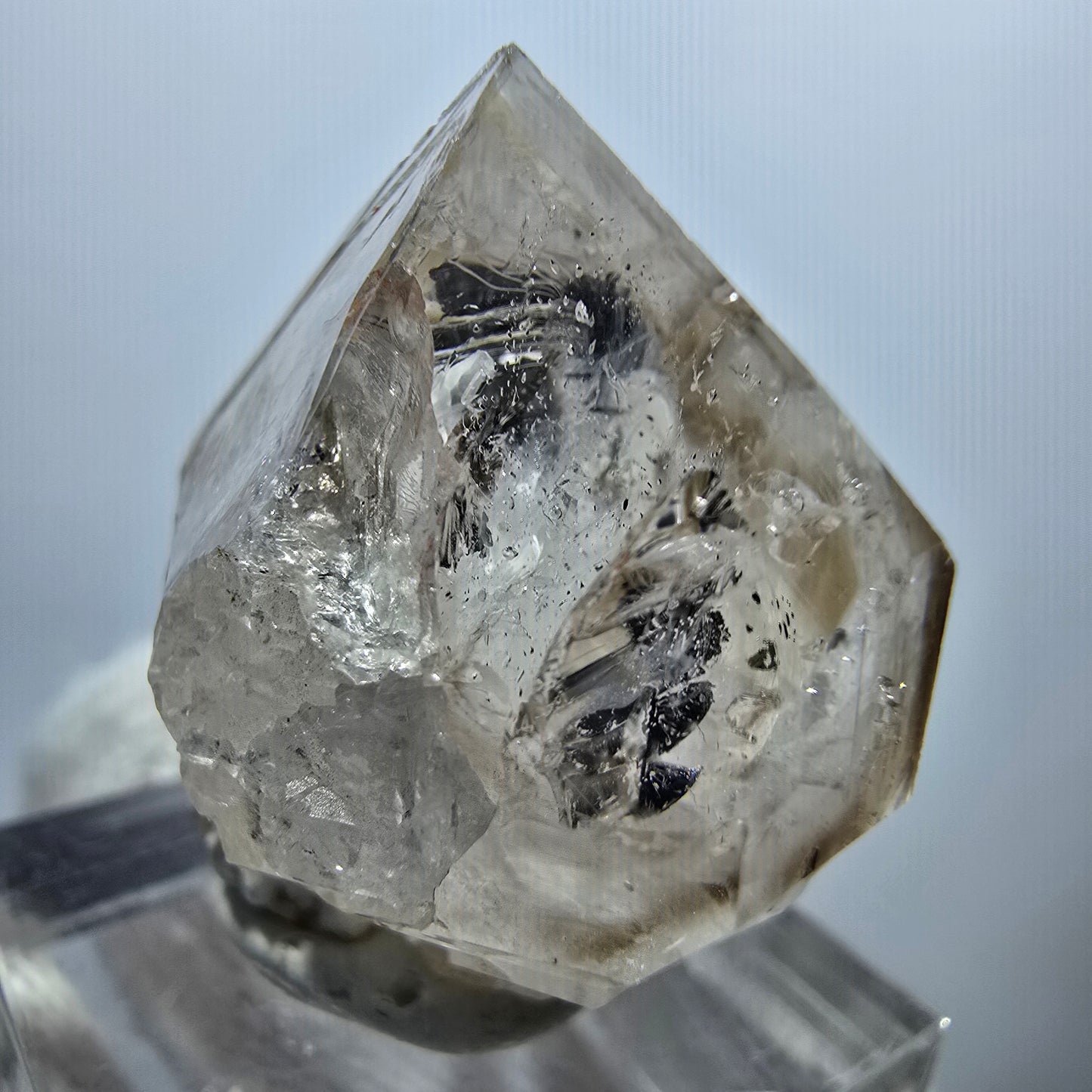 Sceptre en quartz fumé fantôme Enhydro, 1x Bubble Goboboseb, Namibie 33 x 25 x 21 mm