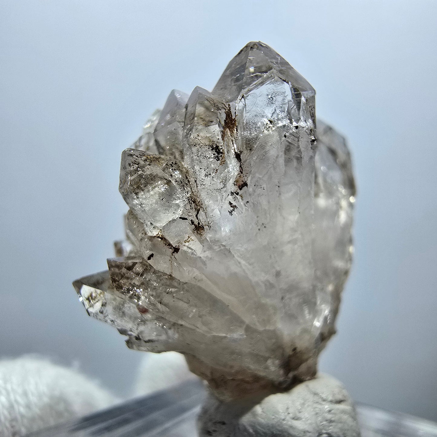 Amas de quartz fumé fantôme transparent, Goboboseb, Namibie, 31 x 25 x 13 mm