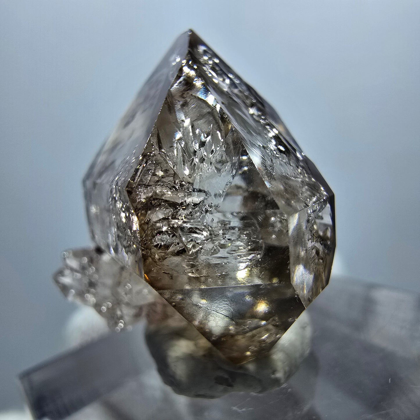 Spécimen de sceptre en quartz fumé fantôme transparent DT Goboboseb, Namibie 23 x 21 x 13 mm
