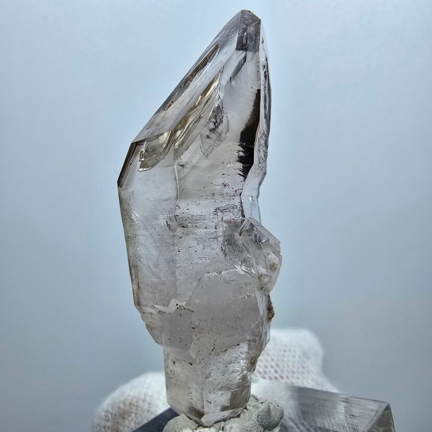 Quartz fumé fantôme transparent DT Scepter Point Goboboseb, Namibie 53 x 17 x 14 mm