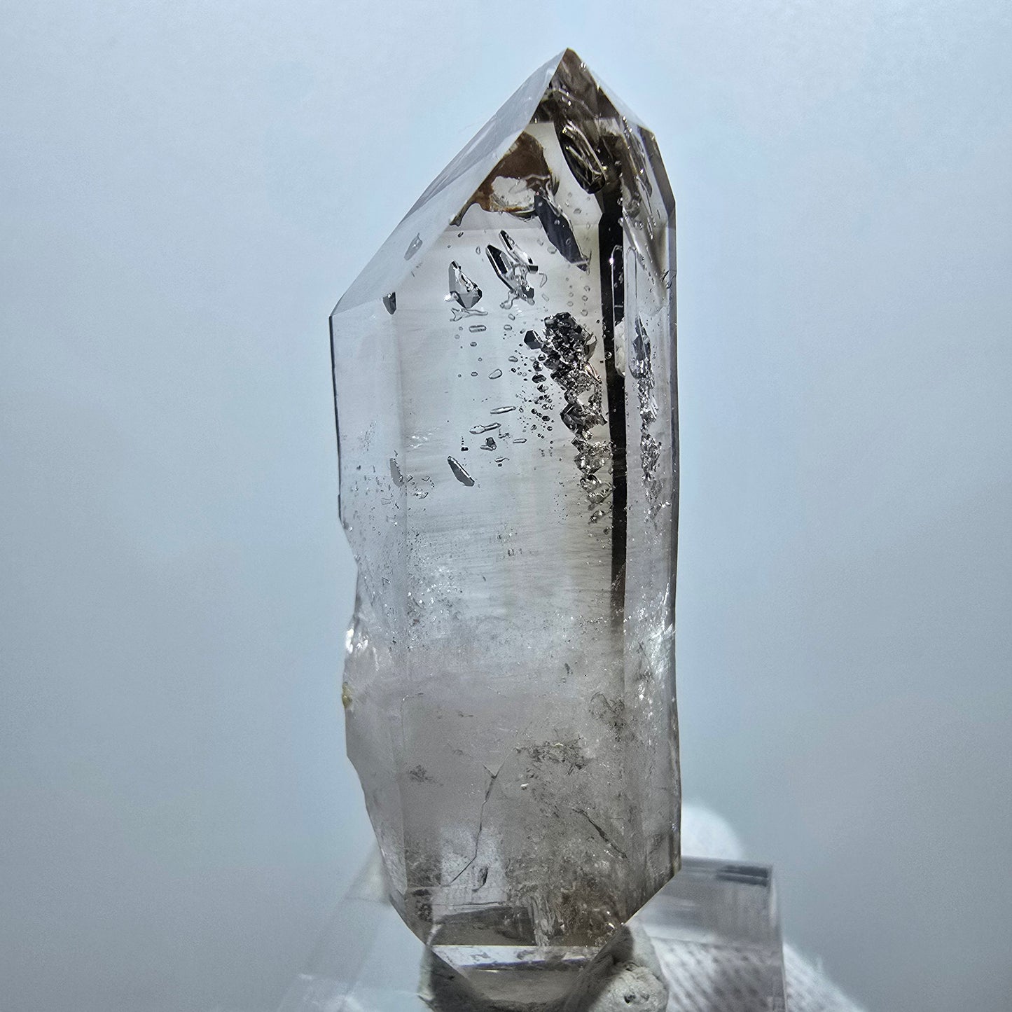 Quartz fumé fantôme transparent DT Scepter Point Goboboseb, Namibie 52 x 19 x 11 mm